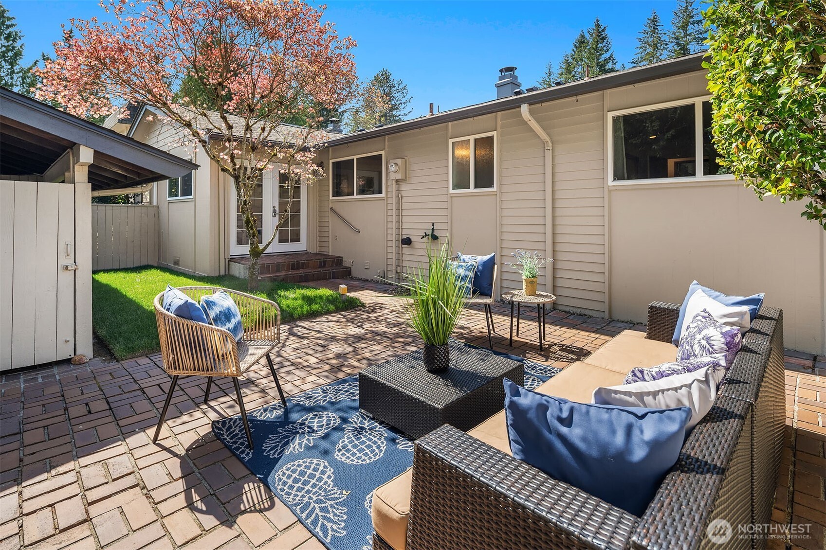 17050 Northup Way 34 Property Photo