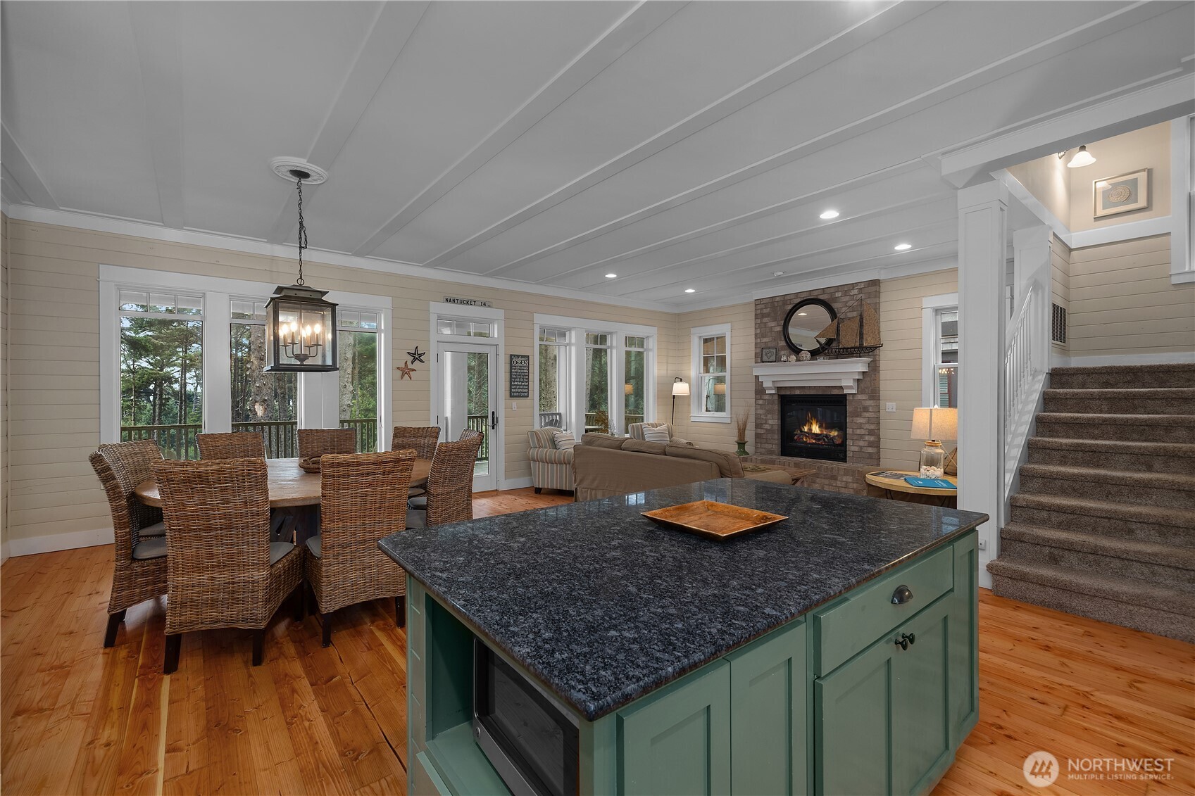 21 N Glen Lane Property Photo 8