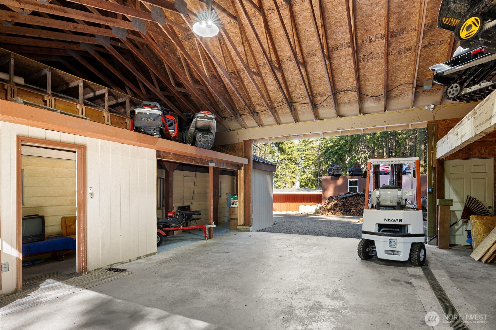 1600 Skull Springs Road Property Photo 4