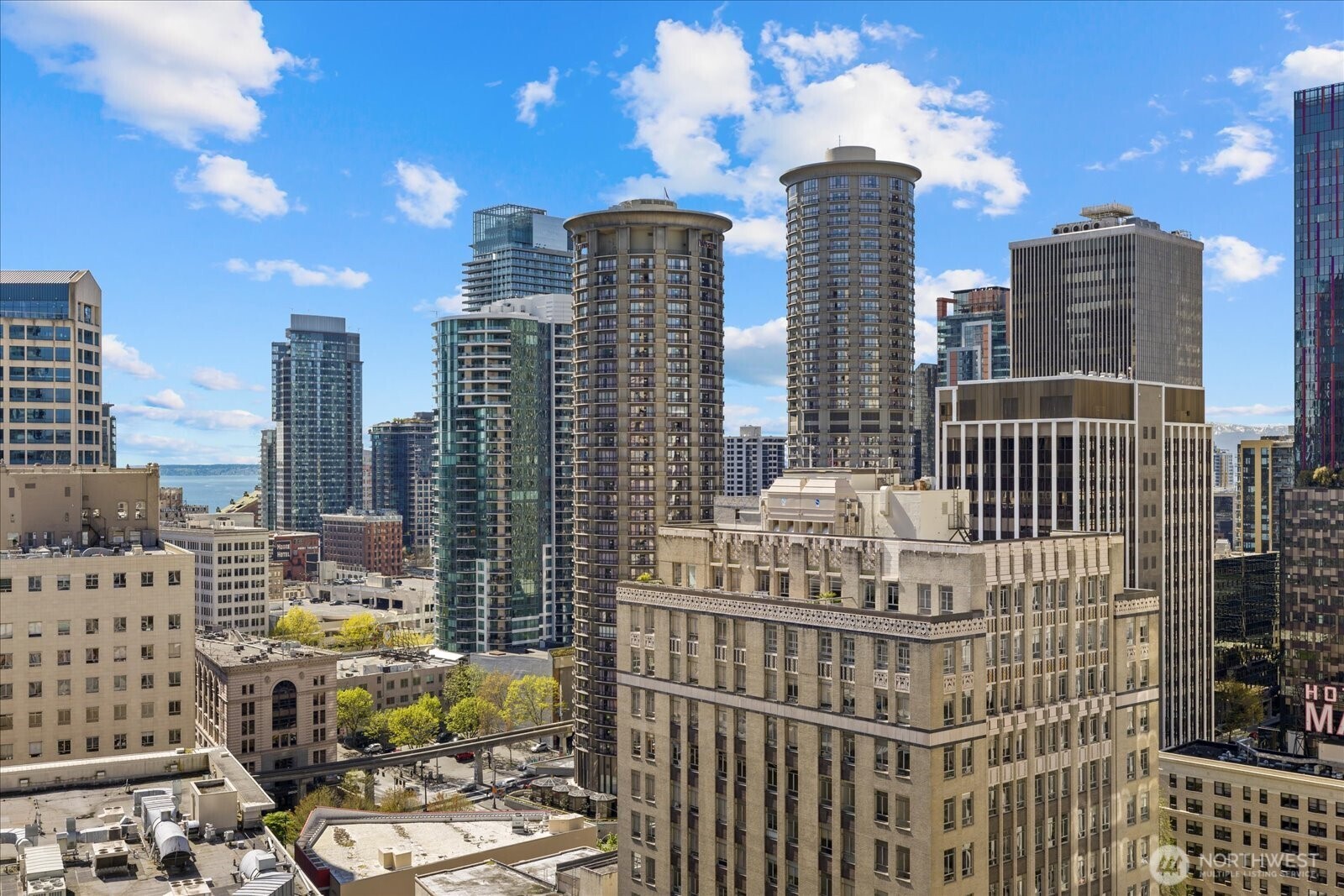 98101 Real Estate Listings Main Image
