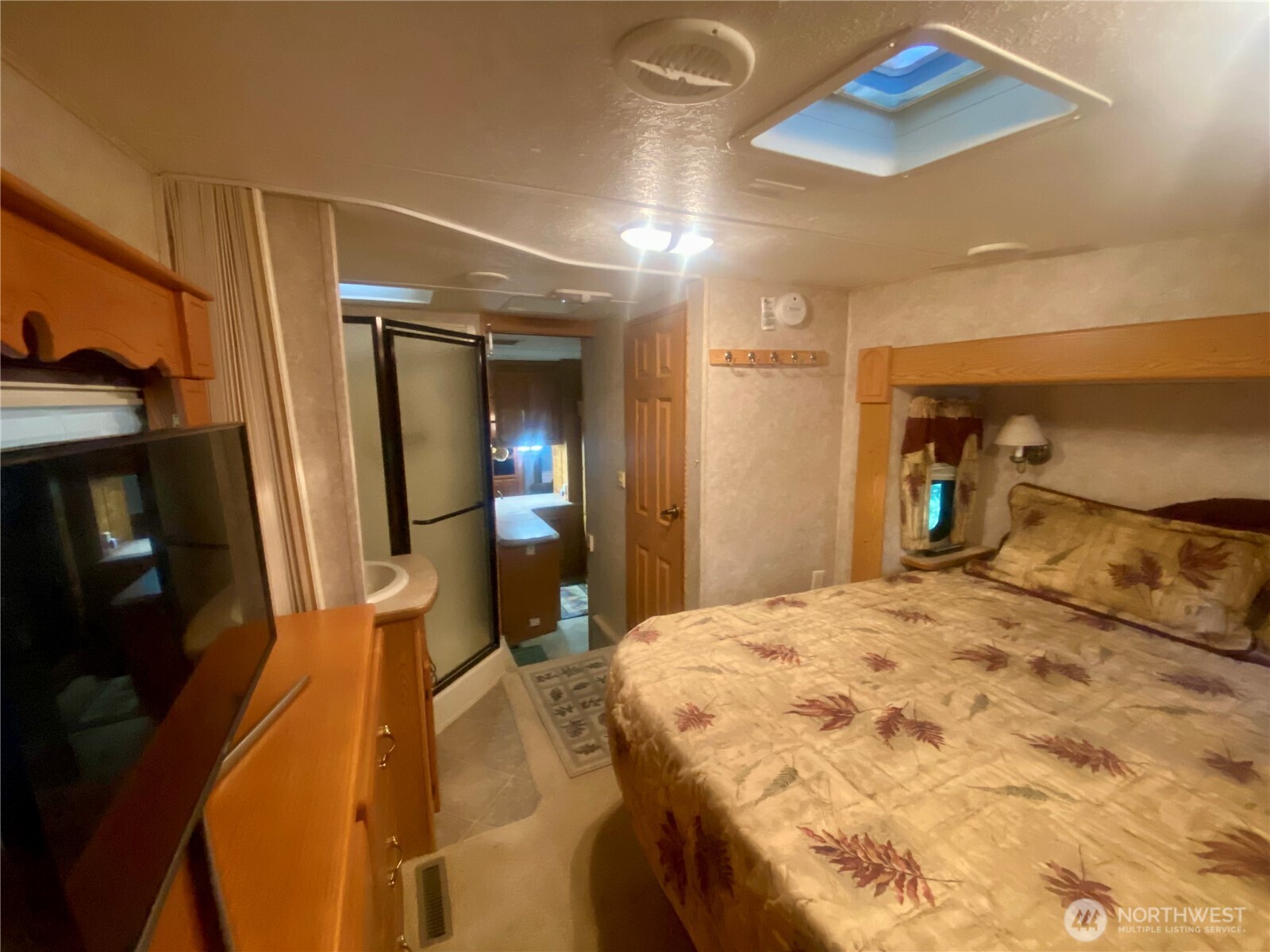 393 Tom & Nita Road Property Photo 25