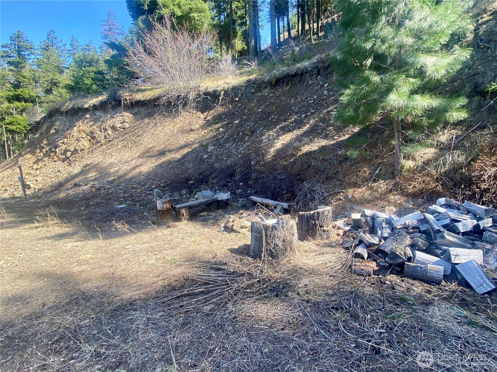 393 Tom & Nita Road Property Photo 33