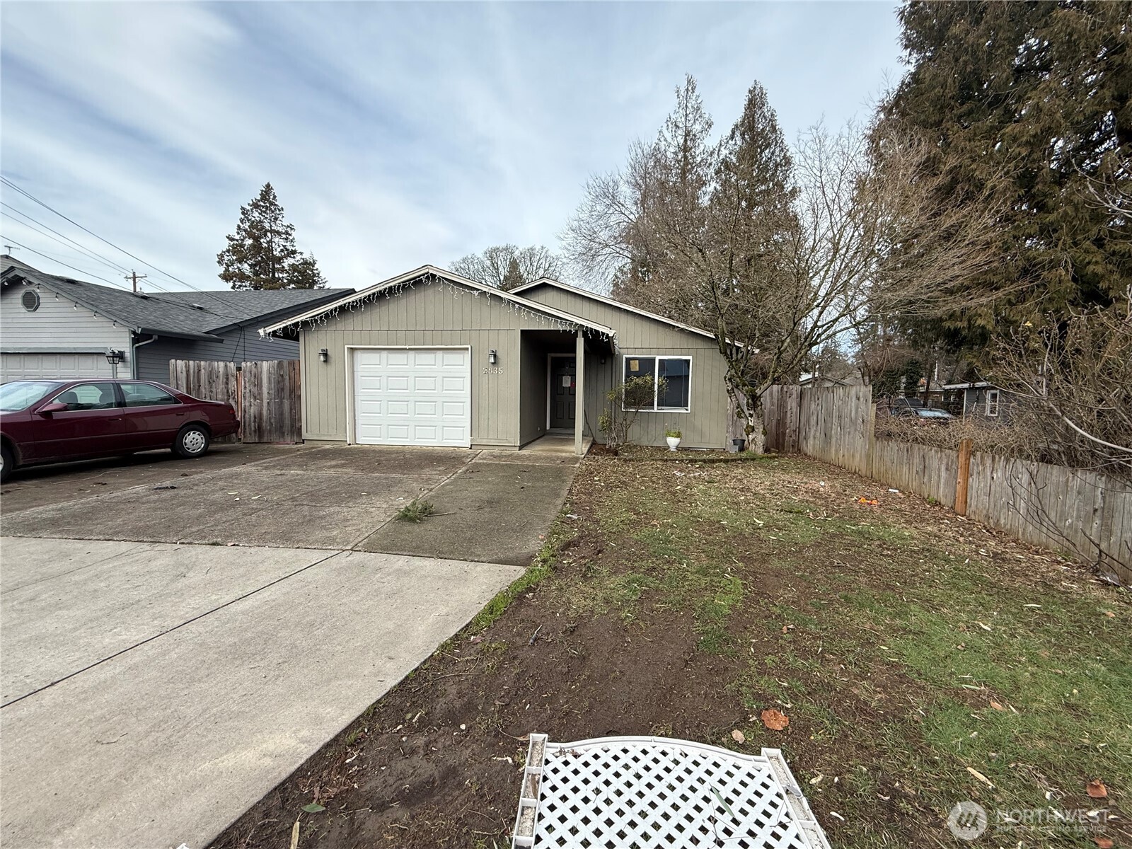 2835 E Street Property Photo 1
