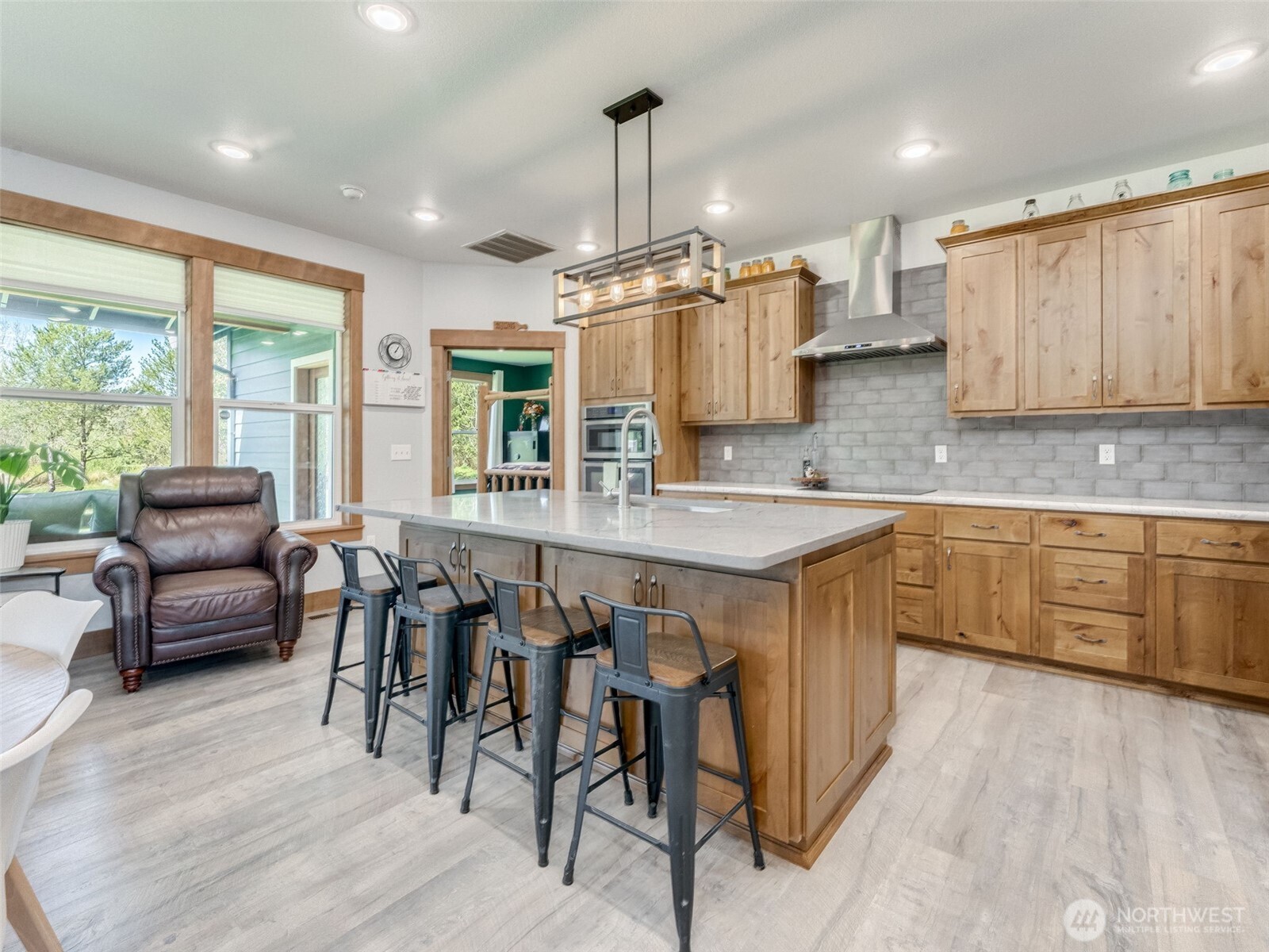 225 Blue Eagle Drive Property Photo 14