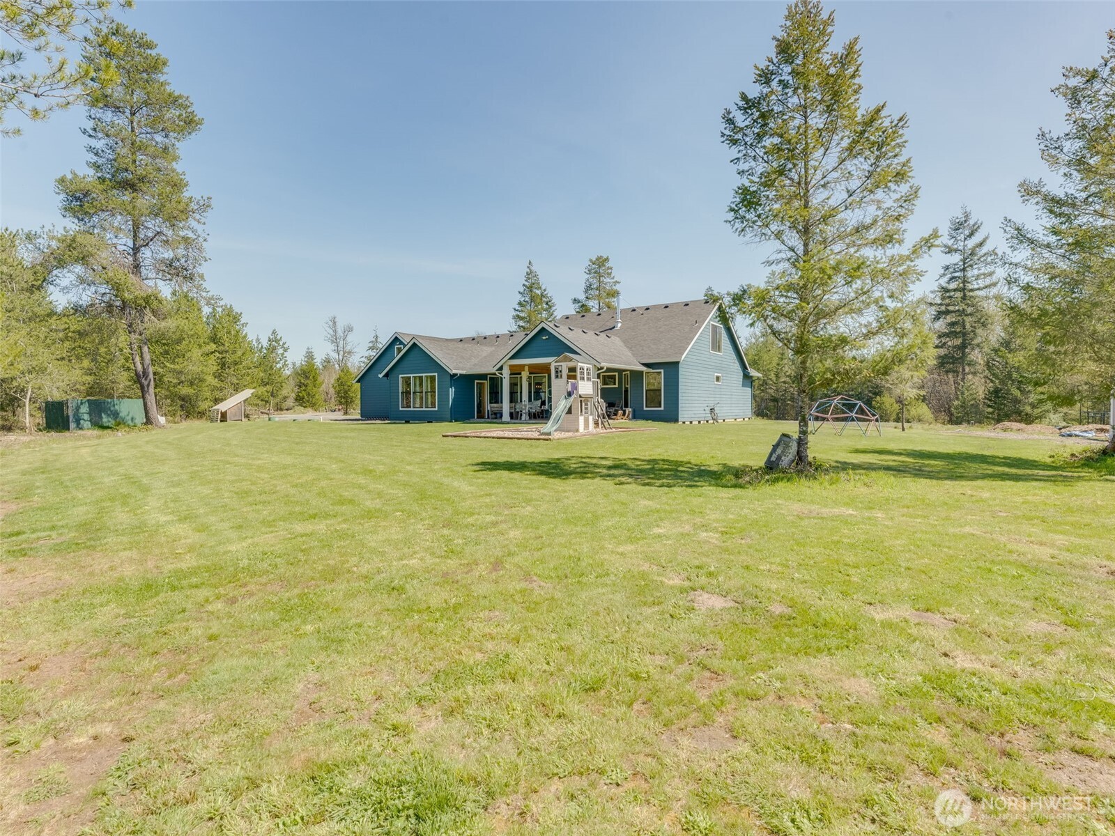 225 Blue Eagle Drive Property Photo 36