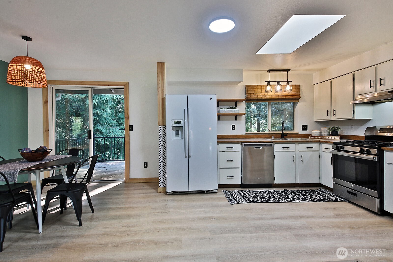 7806 Blakely Avenue Property Photo 13