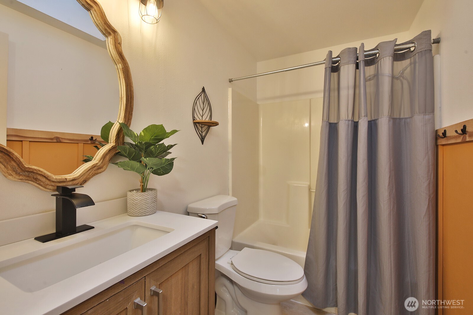 7806 Blakely Avenue Property Photo 23