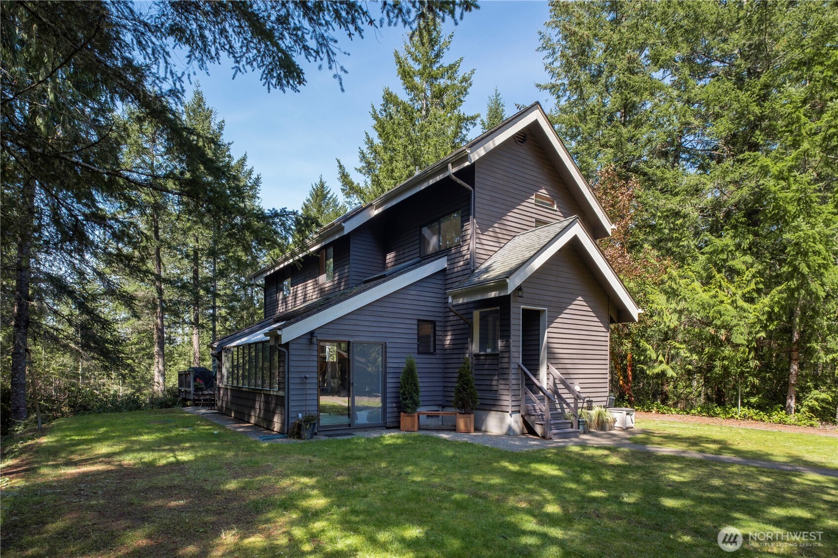 145 Seabeck | Holly Real Estate Listings Main Image