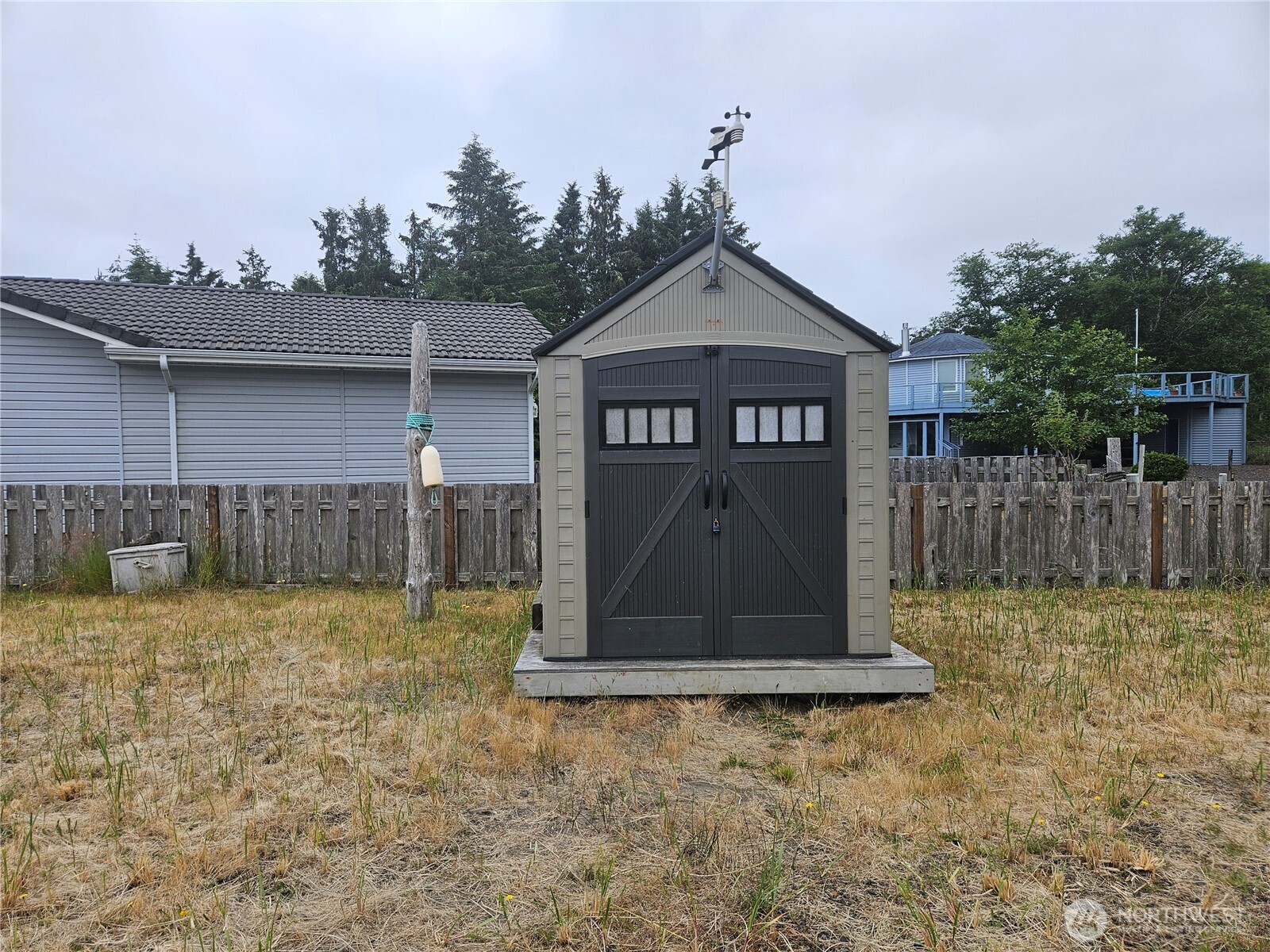 742 Peninsula Court Property Photo 16