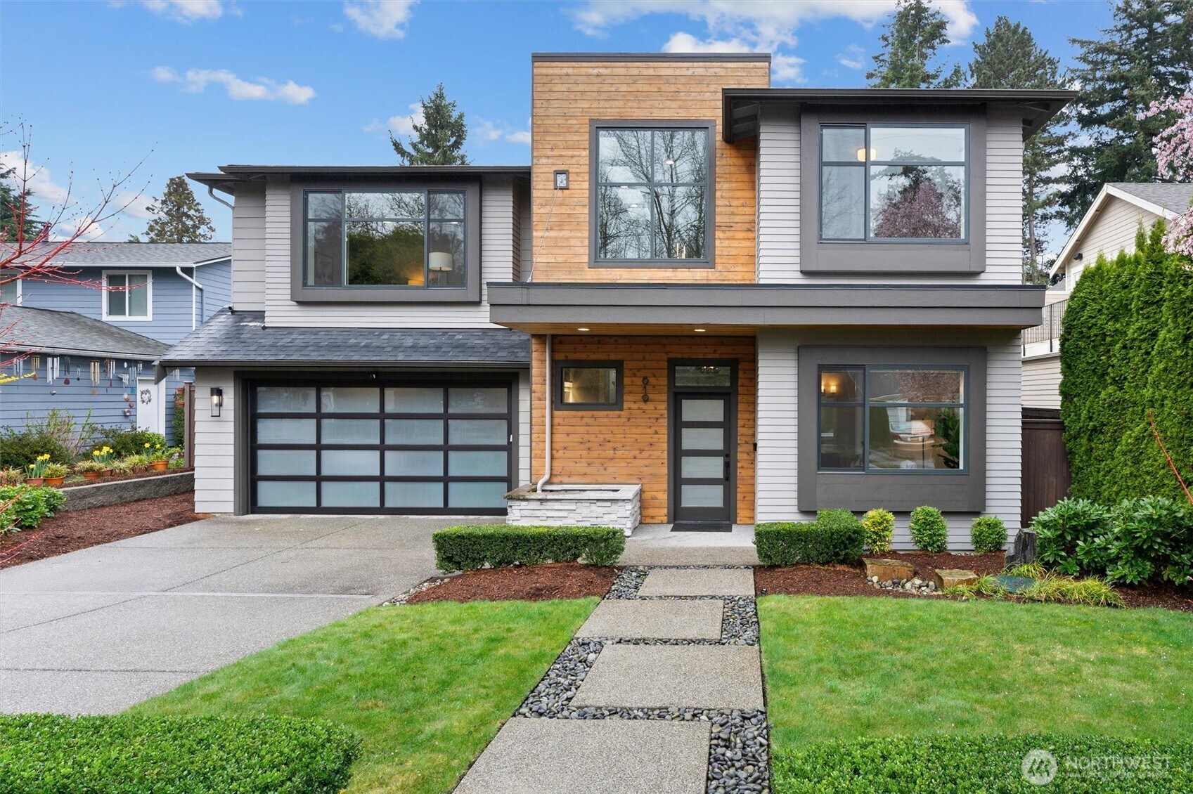98033 Real Estate Listings Main Image