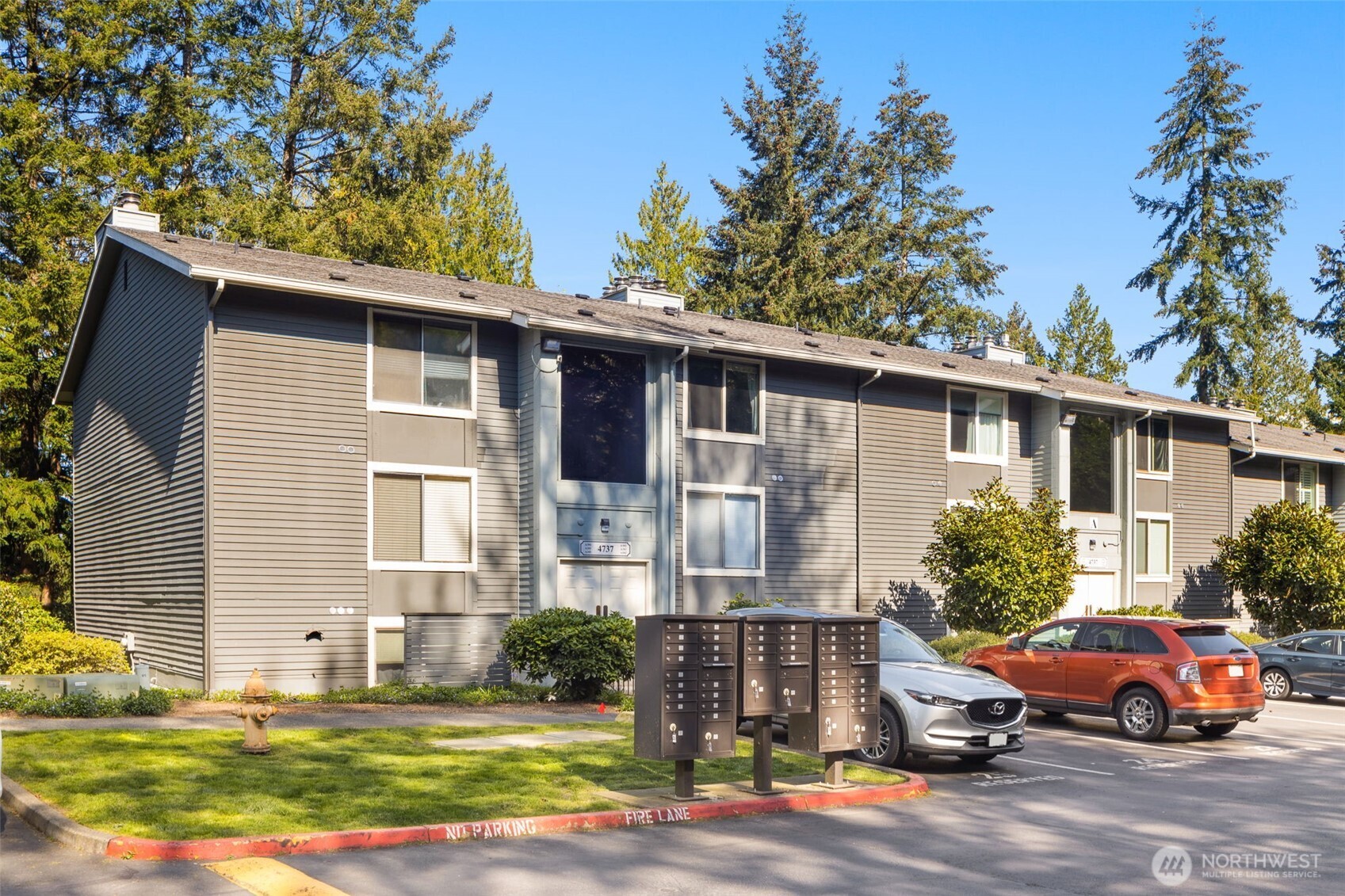 4737 W Lake Sammamish Parkway A102 Property Photo