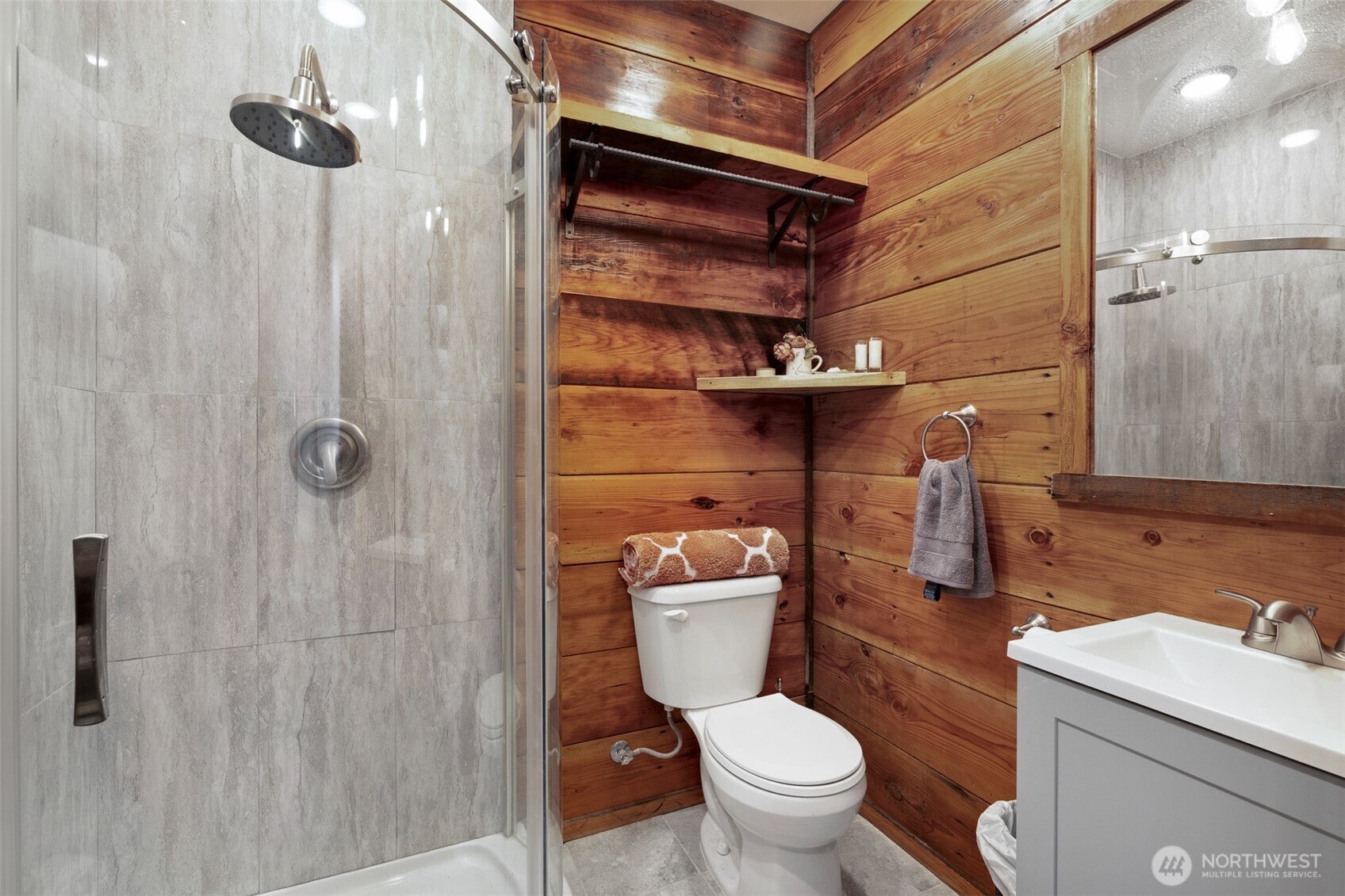111 W Bell Street Property Photo 32