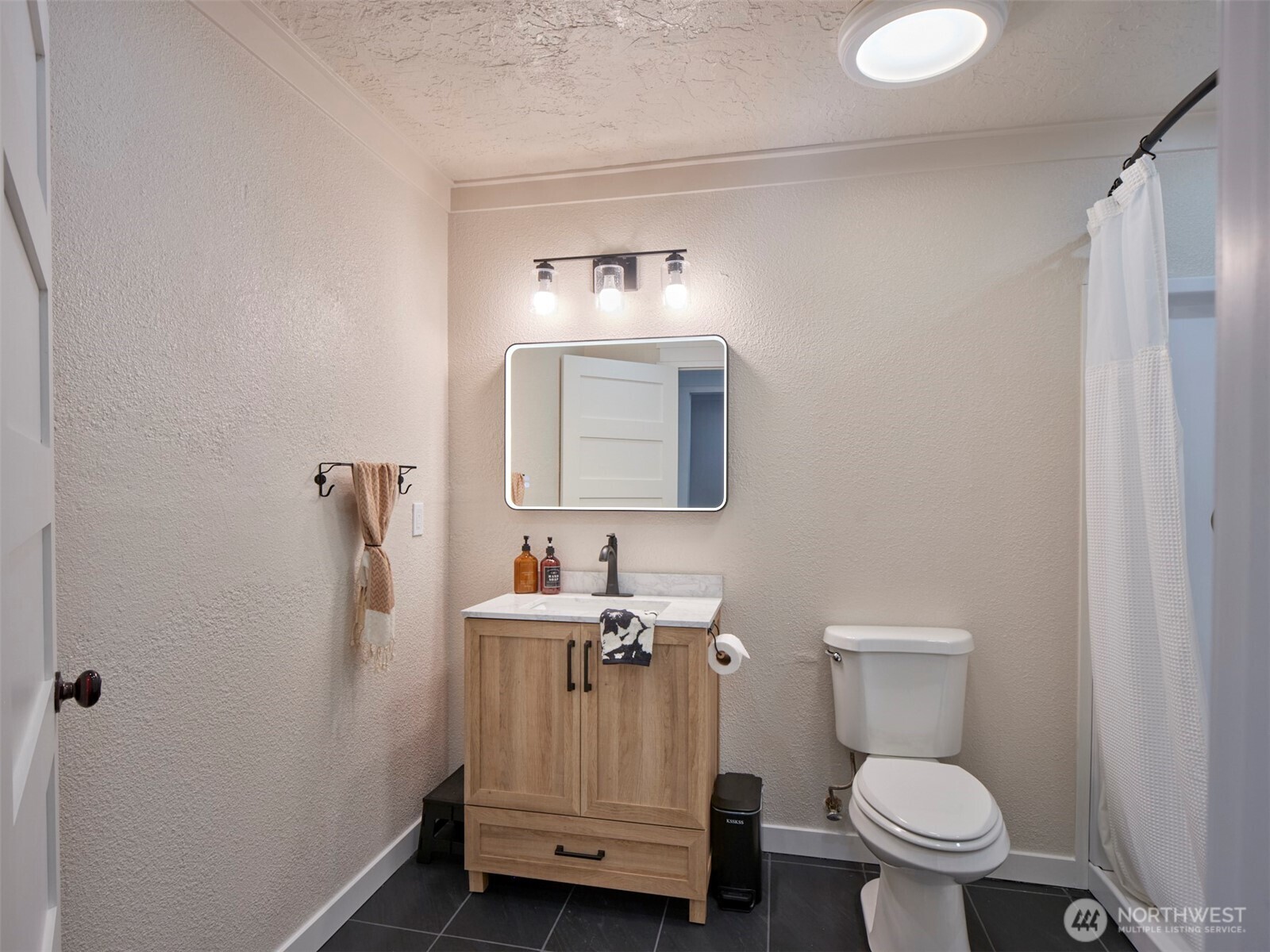 187 Hansen Lane Property Photo 28