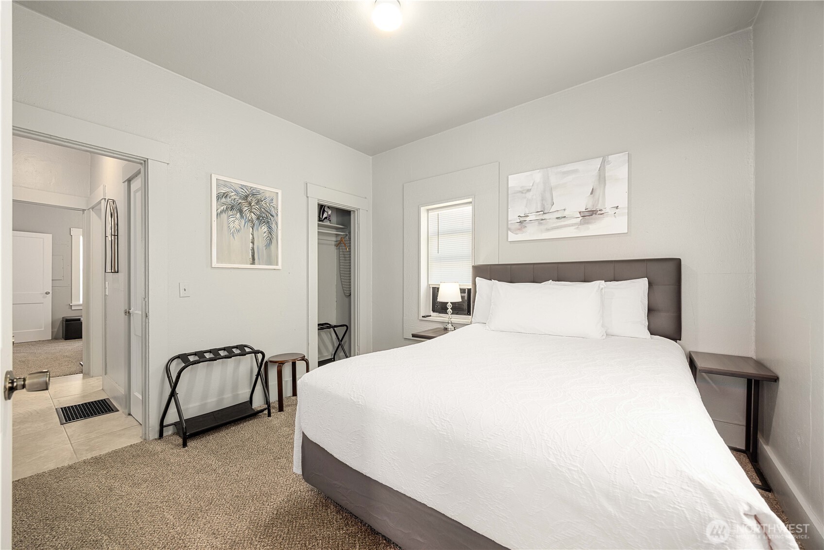 519 E Woodin Avenue Property Photo 10