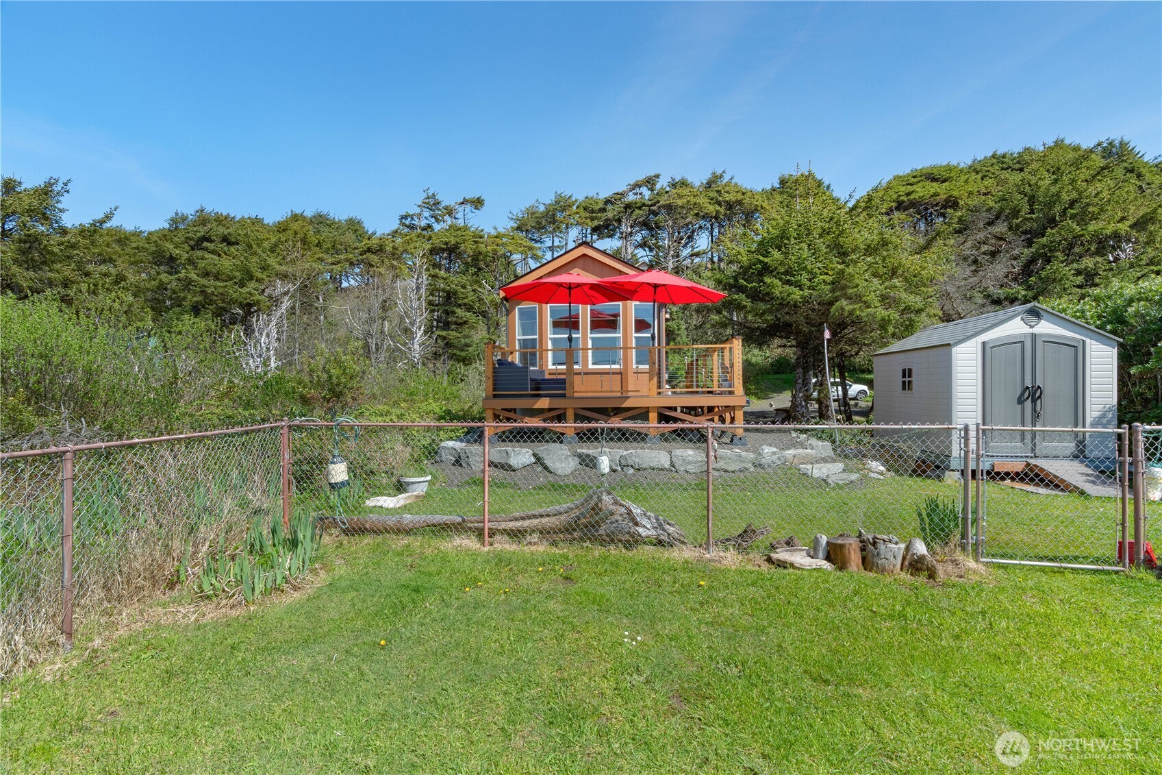 4735 B Beach Lane Property Photo 1