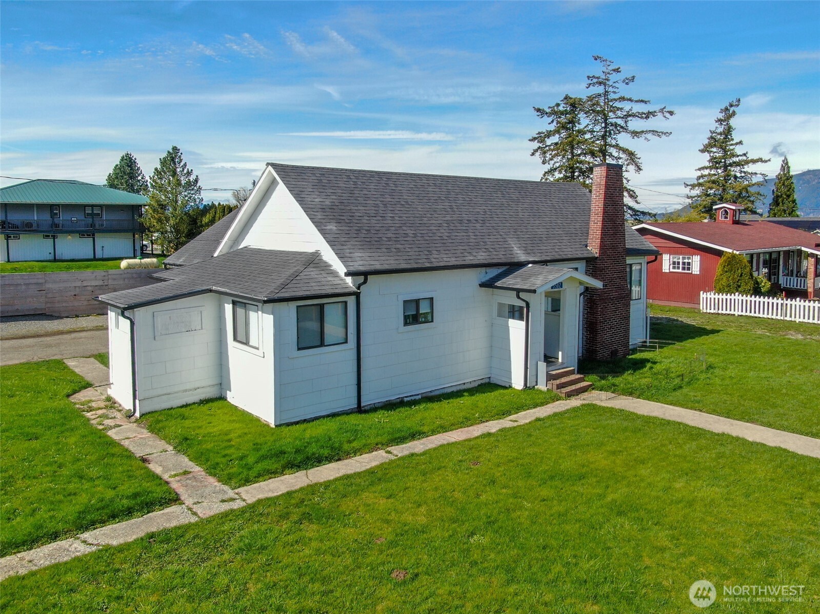 5530 Chuckanut Drive Property Photo 7