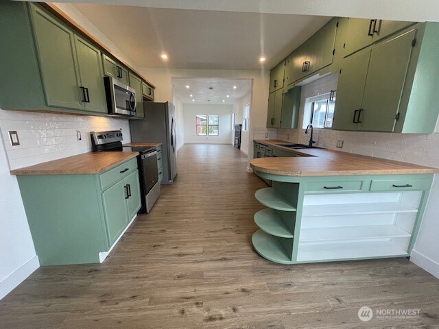 5530 Chuckanut Drive Property Photo 10