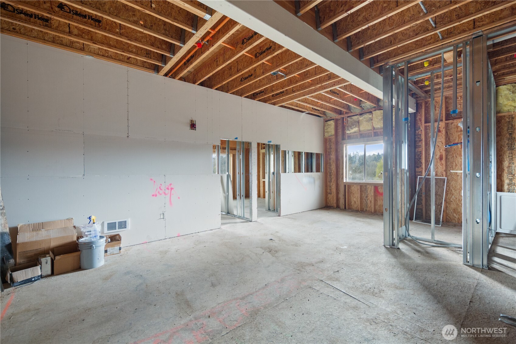 10516 Lake City Way Property Photo 9