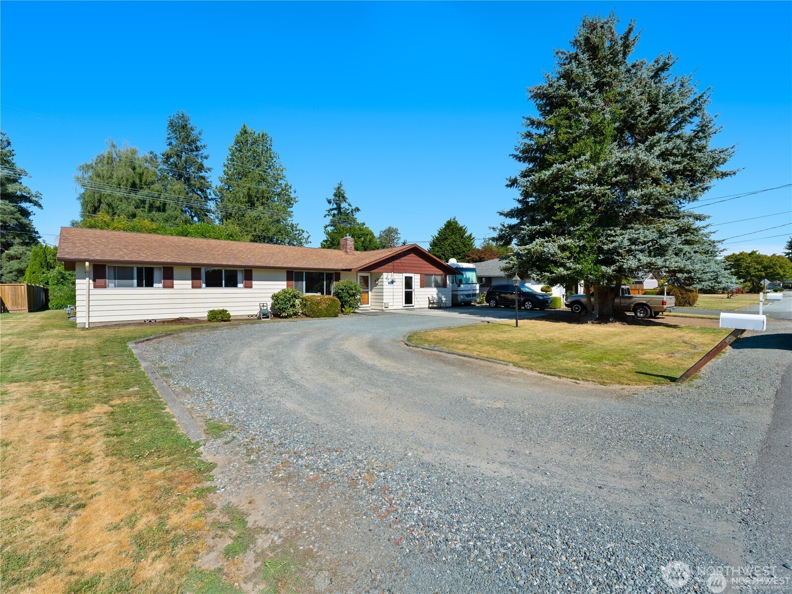 1205 S Walnut Street Property Photo 3