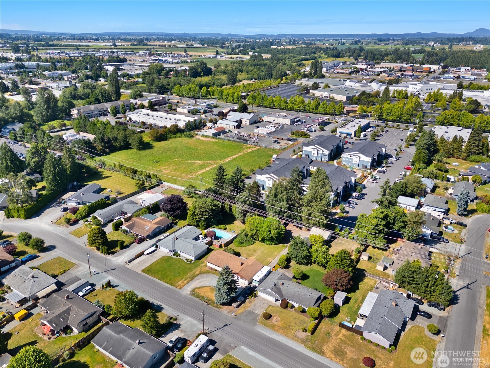 1205 S Walnut Street Property Photo 38