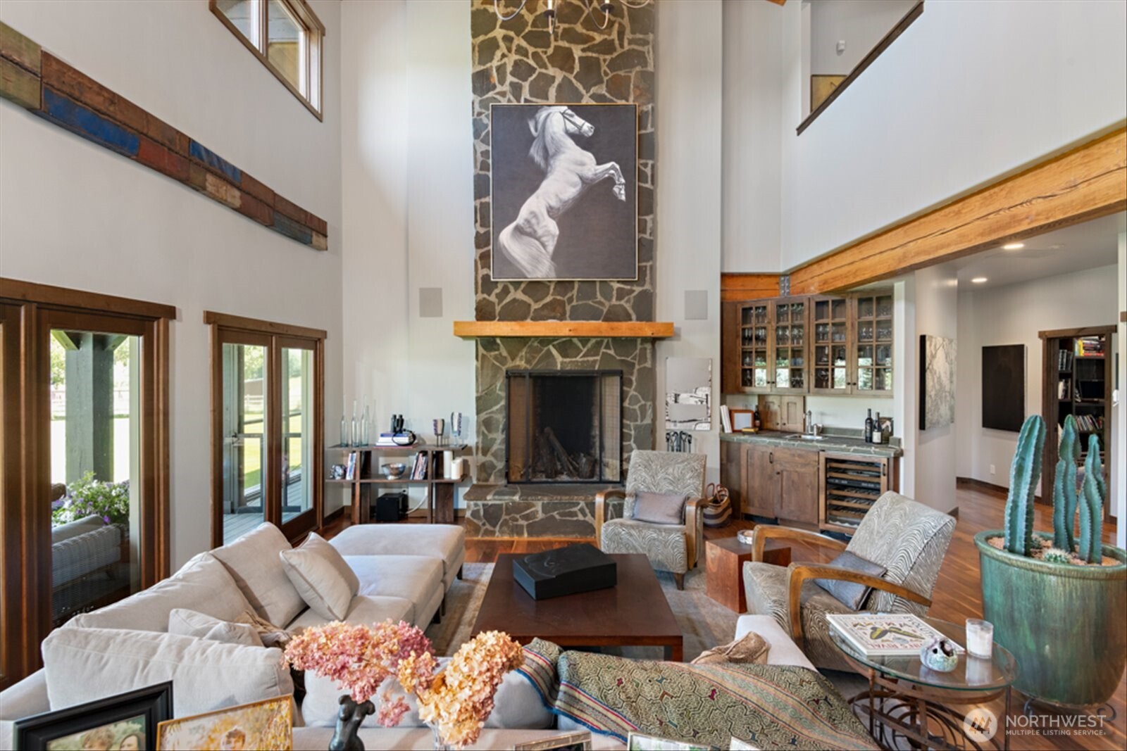 90705 N Yakima River Drive Property Photo 5