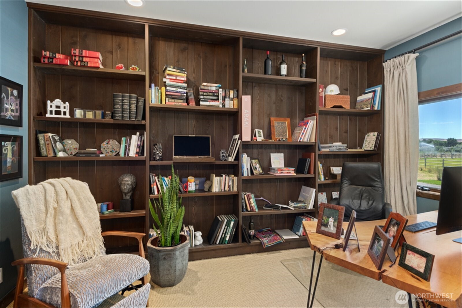 90705 N Yakima River Drive Property Photo 13