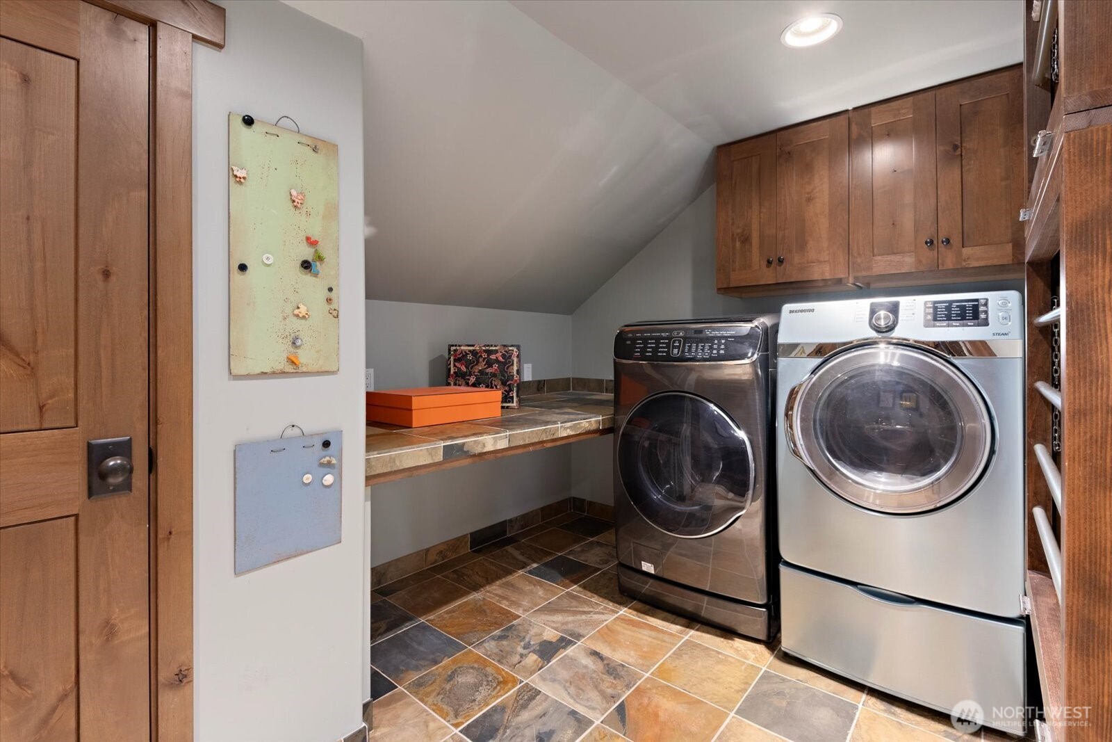 90705 N Yakima River Drive Property Photo 26