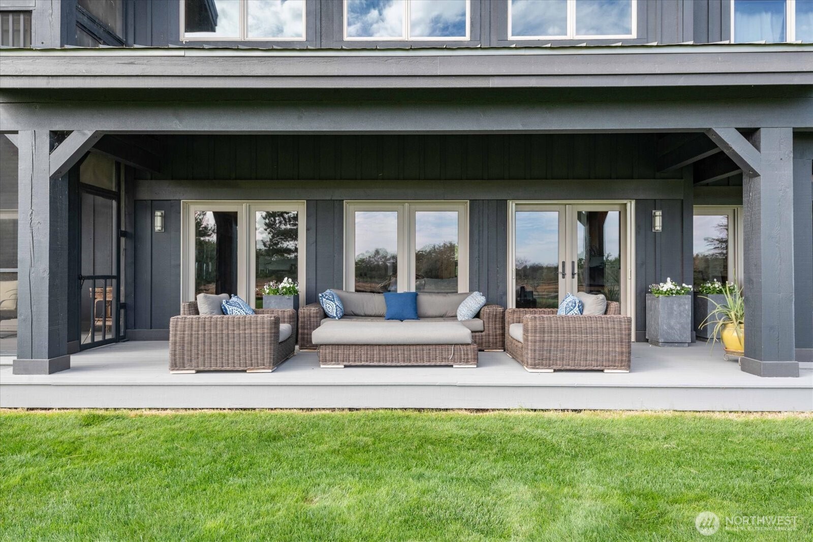 90705 N Yakima River Drive Property Photo 35