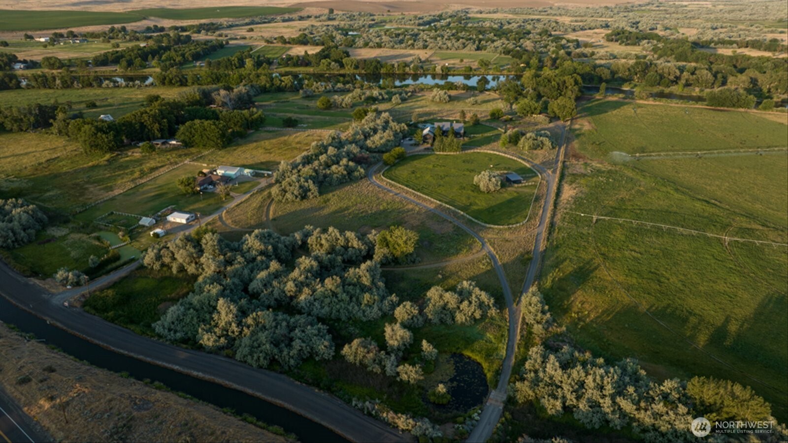 90705 N Yakima River Drive Property Photo 39