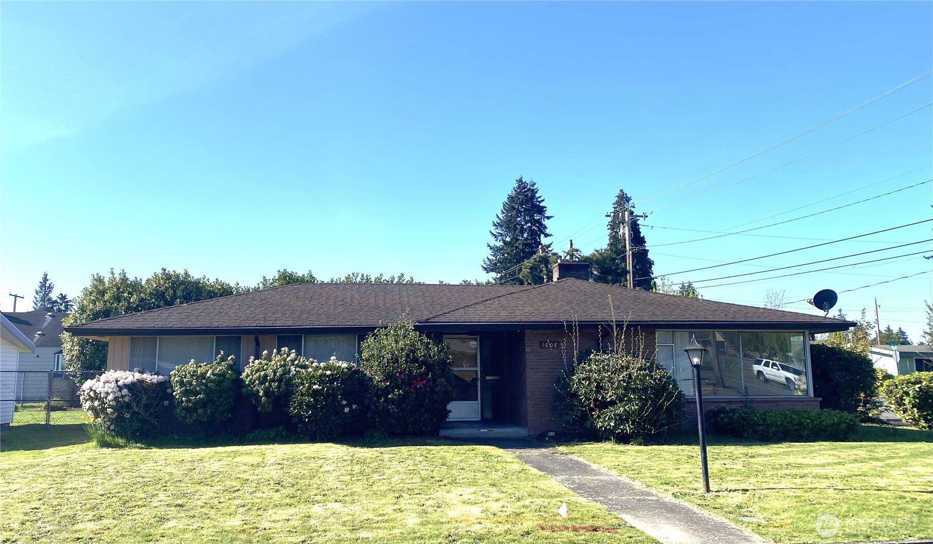 1608 2nd Street Property Photo