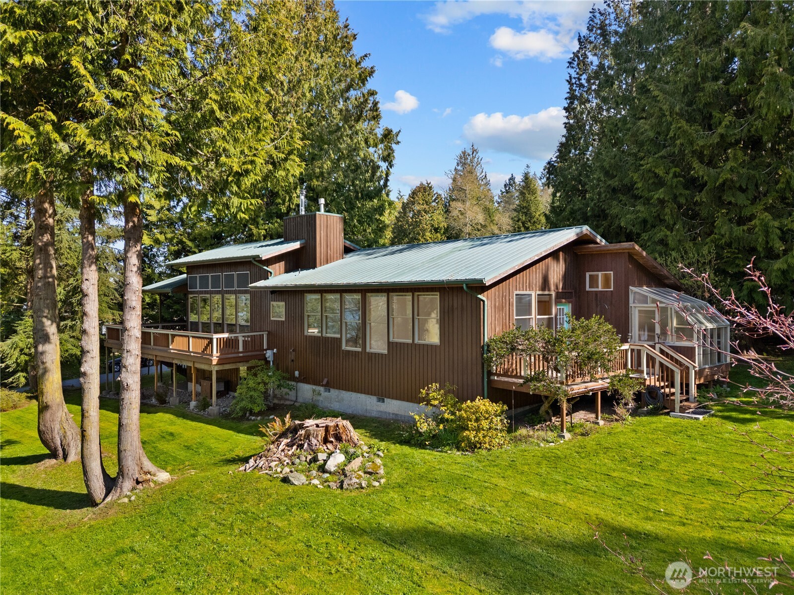 4380 Salmon Run Road Property Photo 1