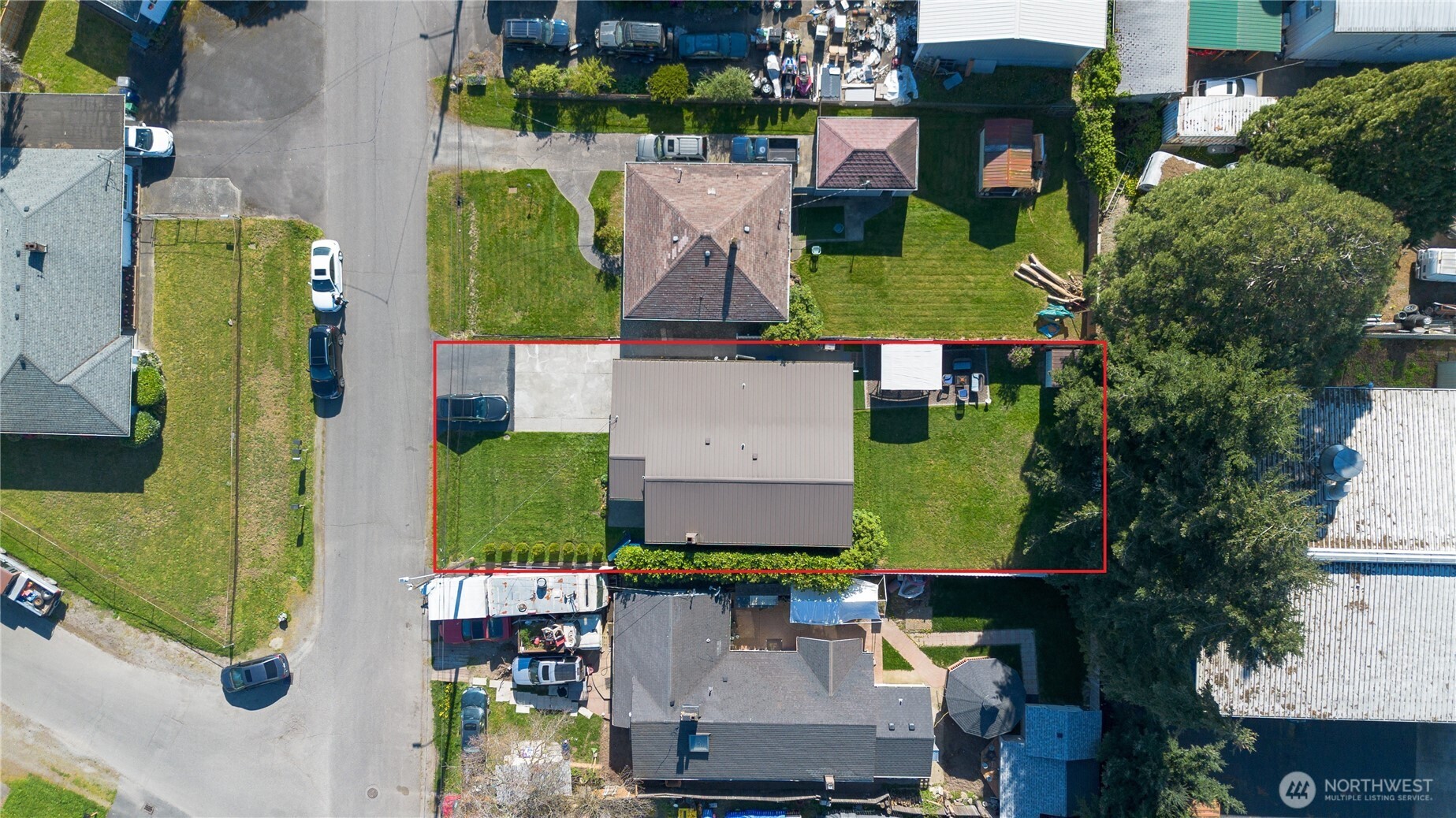 222 S 108th Place Property Photo 19