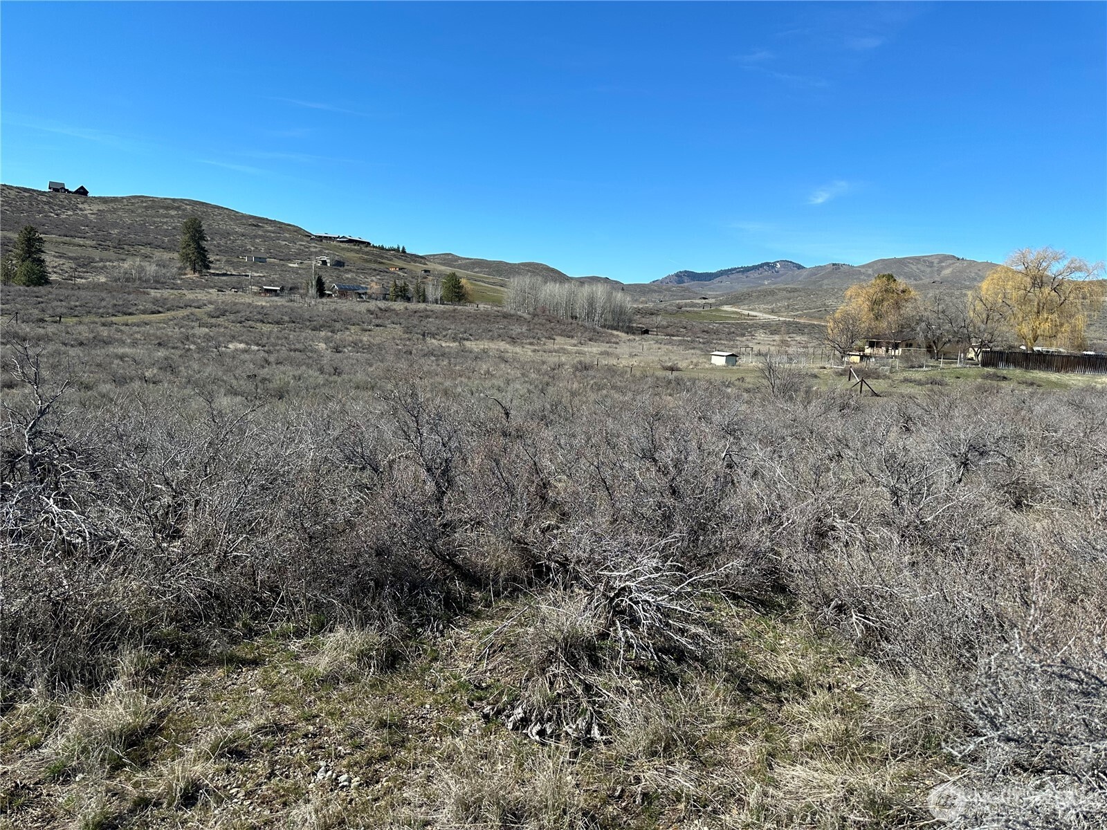 81 W Chewuch Road Property Photo 8