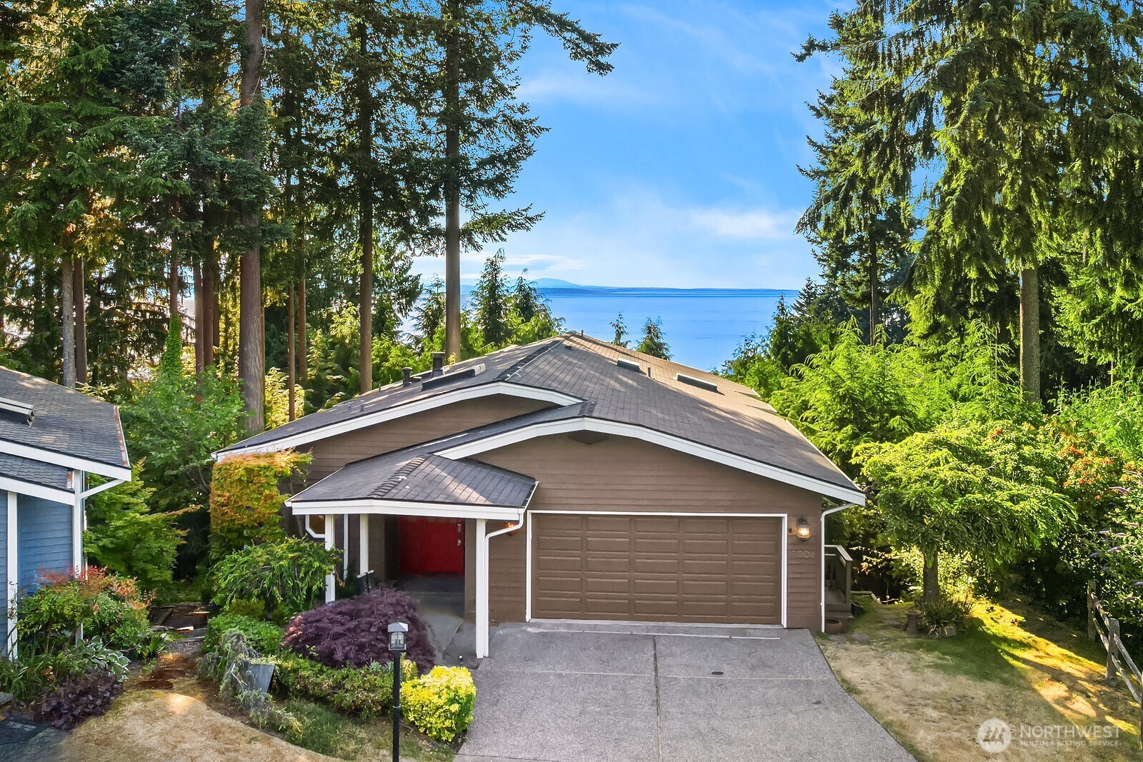 17008 72nd Place Property Photo 1