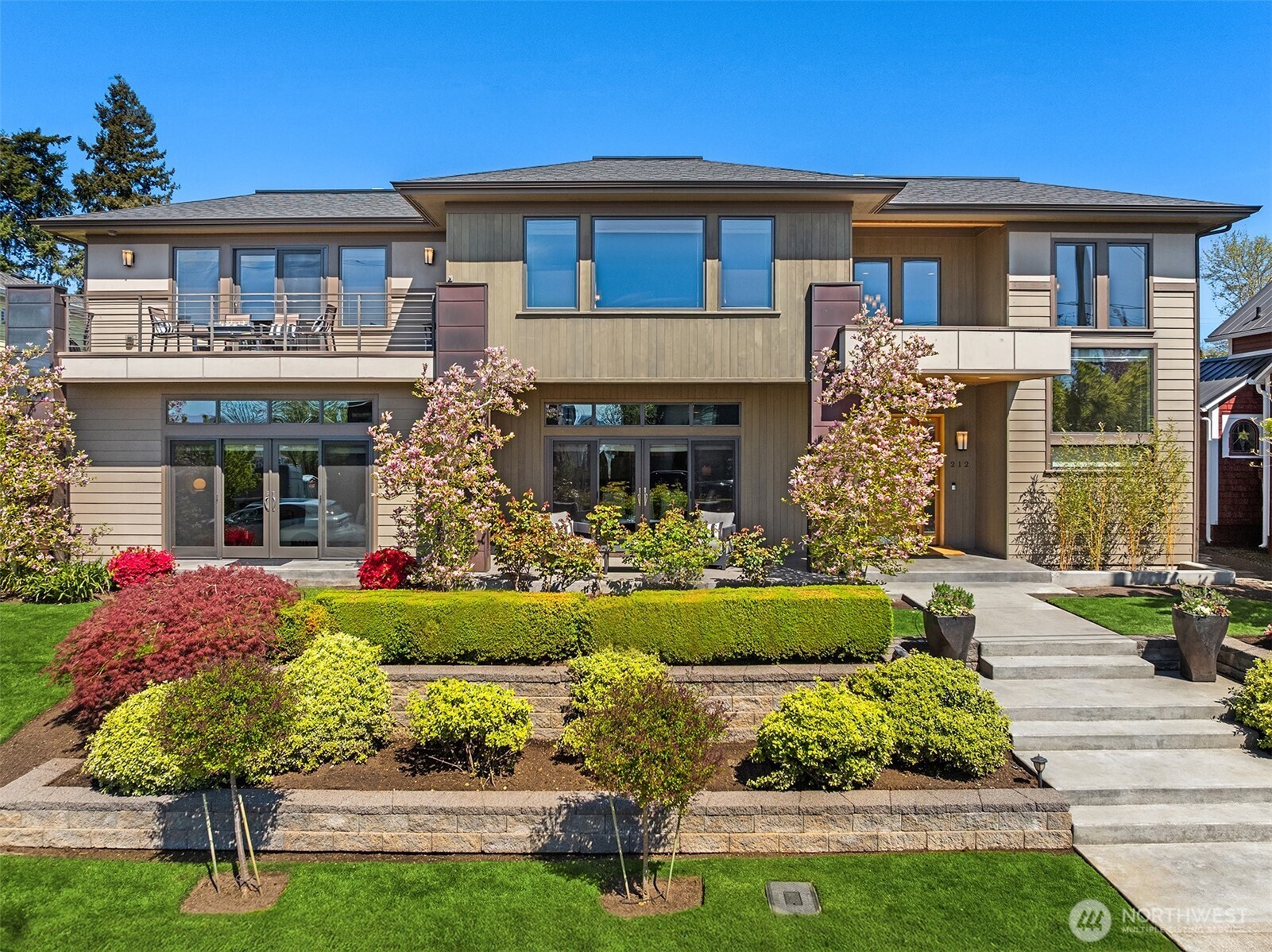 212 5th Avenue Property Photo