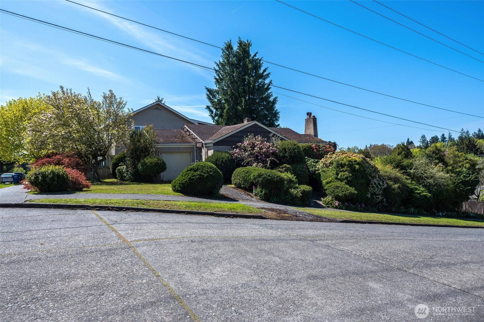 Alaska Junction Real Estate Listings Main Image