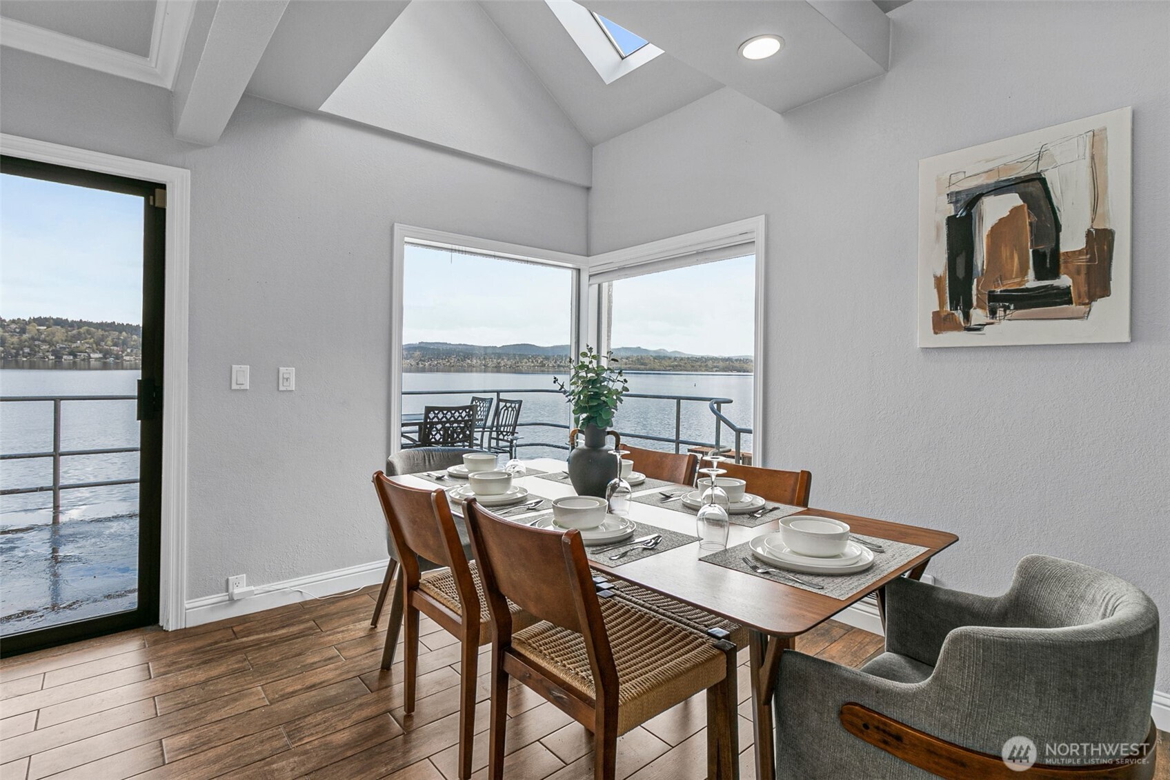 9750 Rainier Avenue Property Photo 5