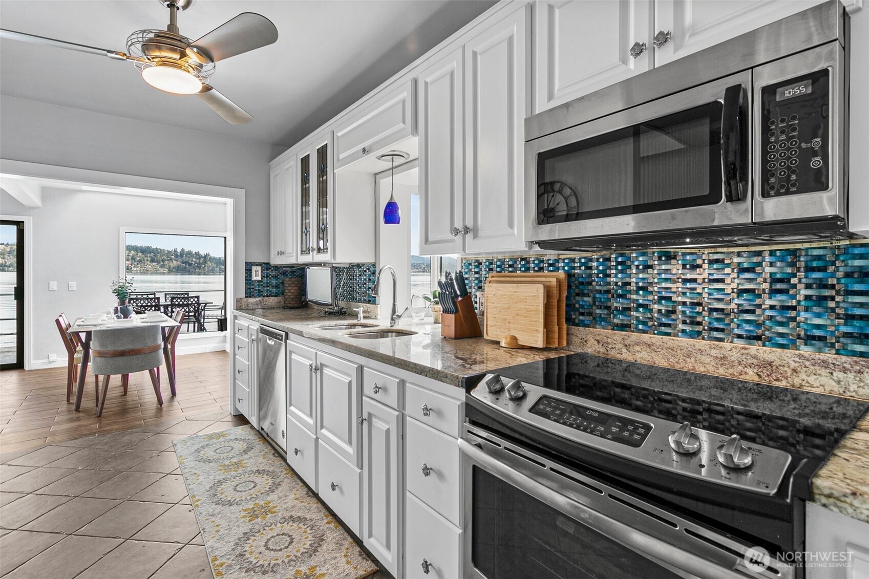 9750 Rainier Avenue Property Photo 10