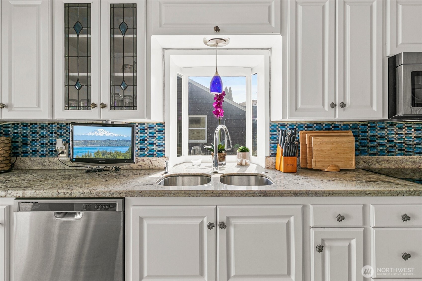 9750 Rainier Avenue Property Photo 11