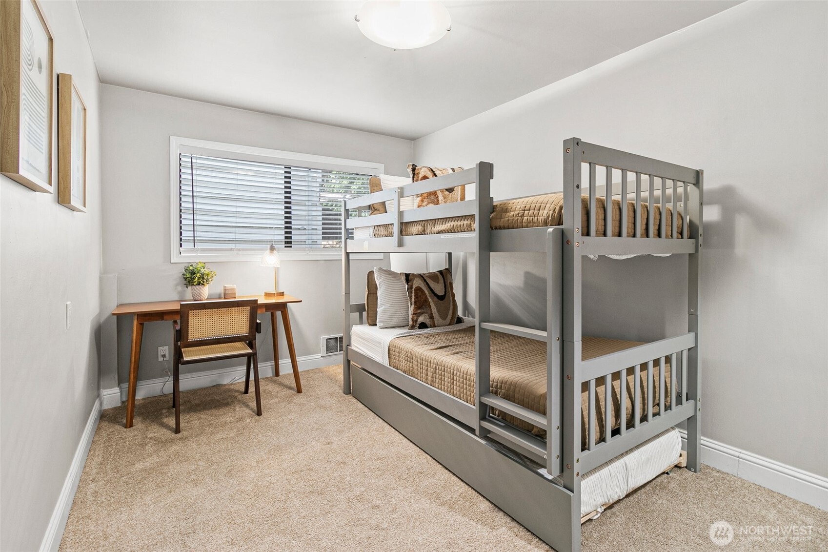 9750 Rainier Avenue Property Photo 15