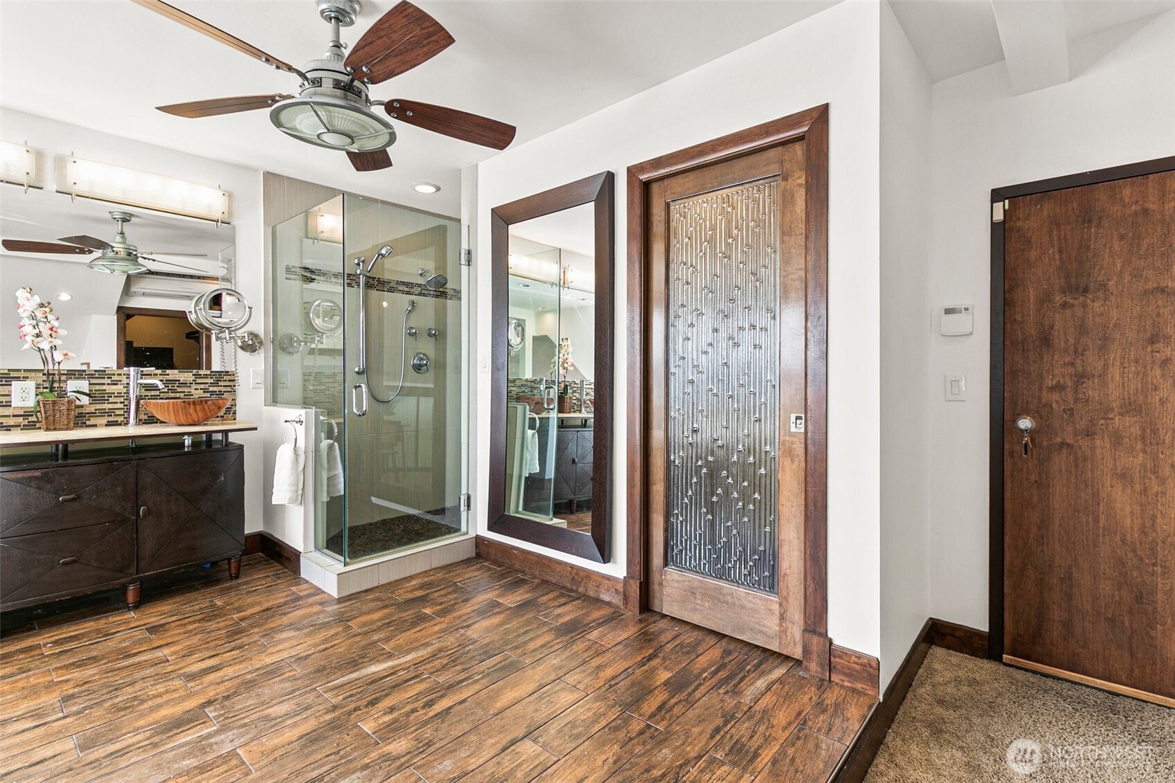 9750 Rainier Avenue Property Photo 20