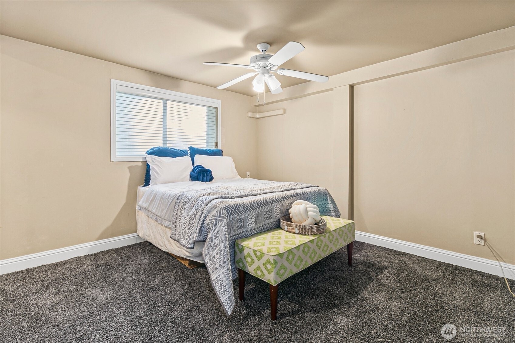 9750 Rainier Avenue Property Photo 26