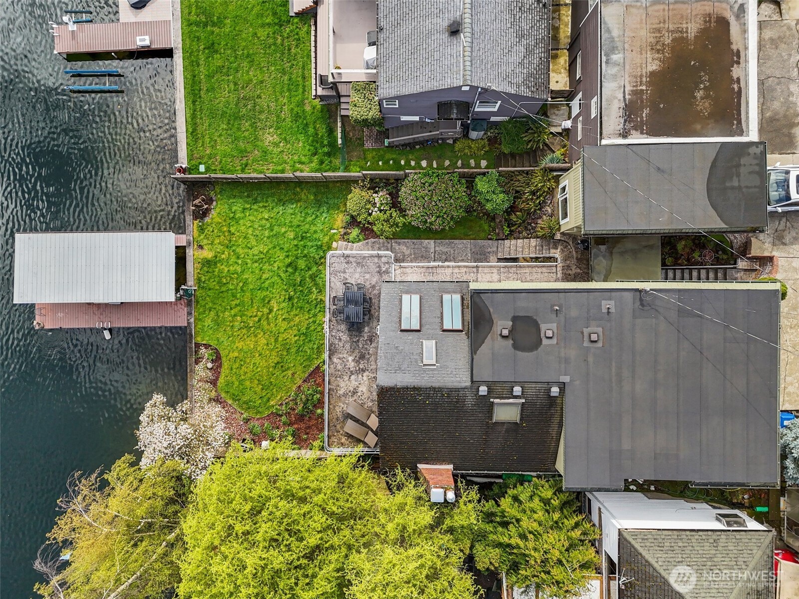 9750 Rainier Avenue Property Photo 34