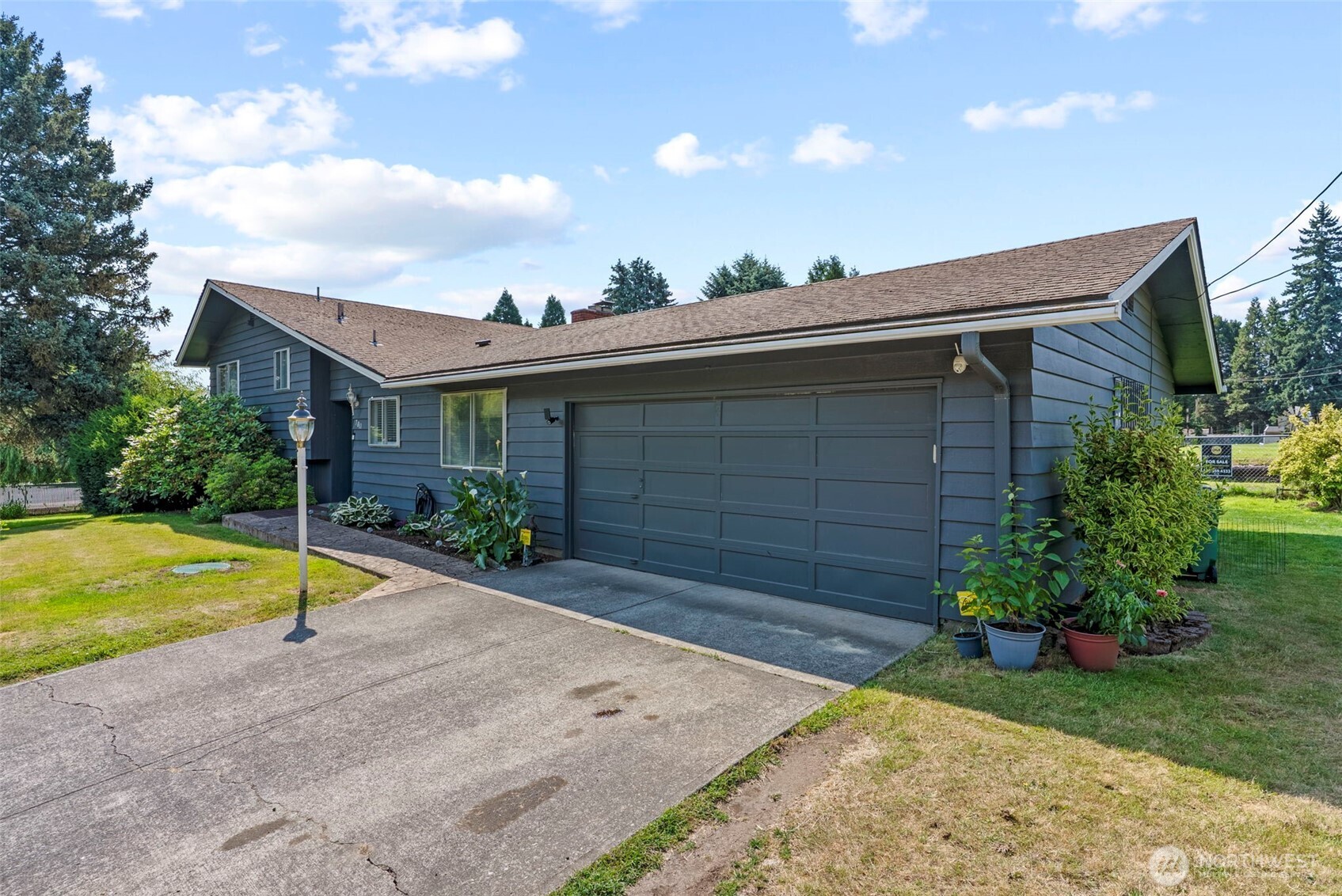 7811 78th Street Property Photo 1