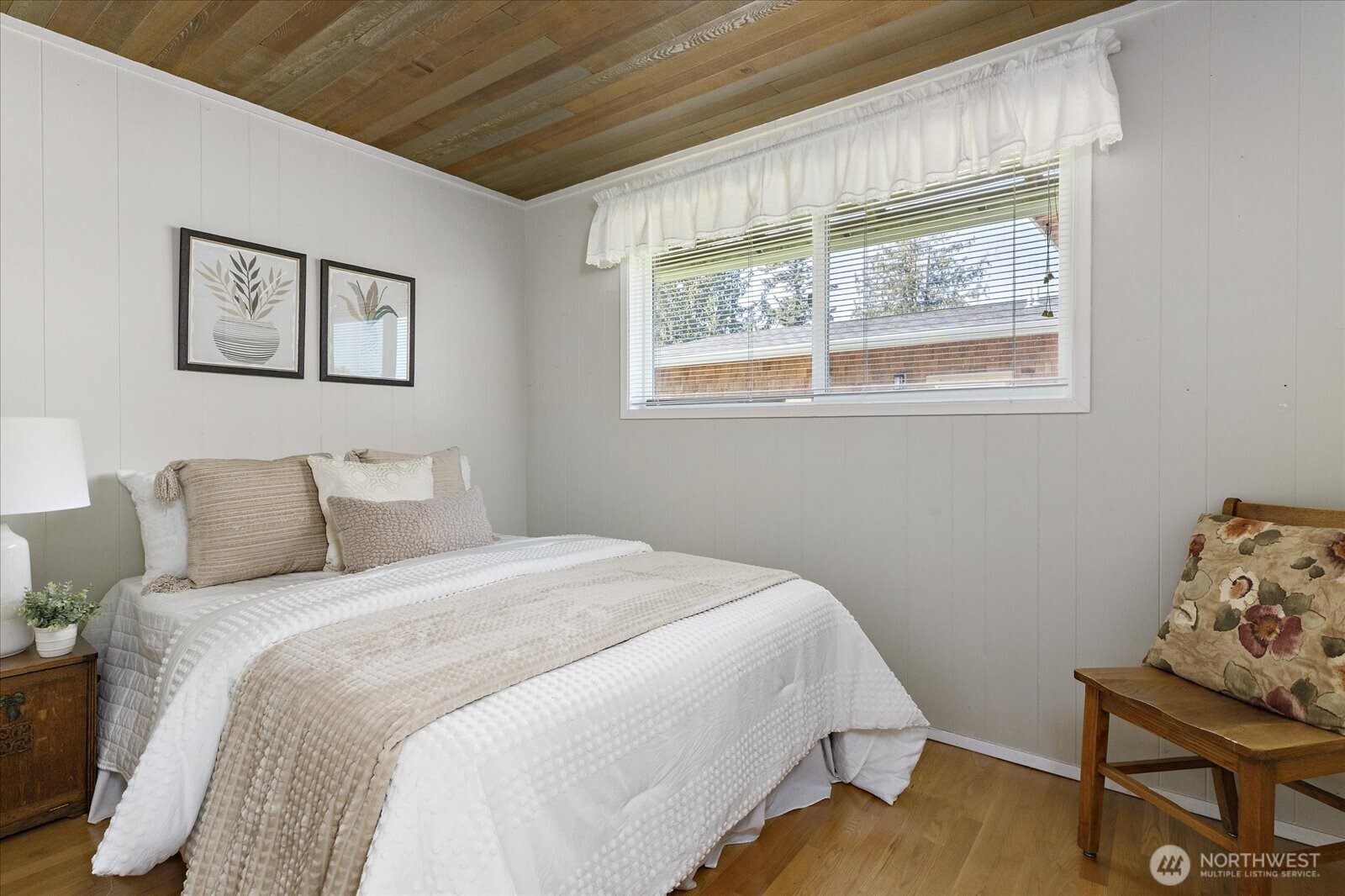 2963 Saratoga Road Property Photo 15