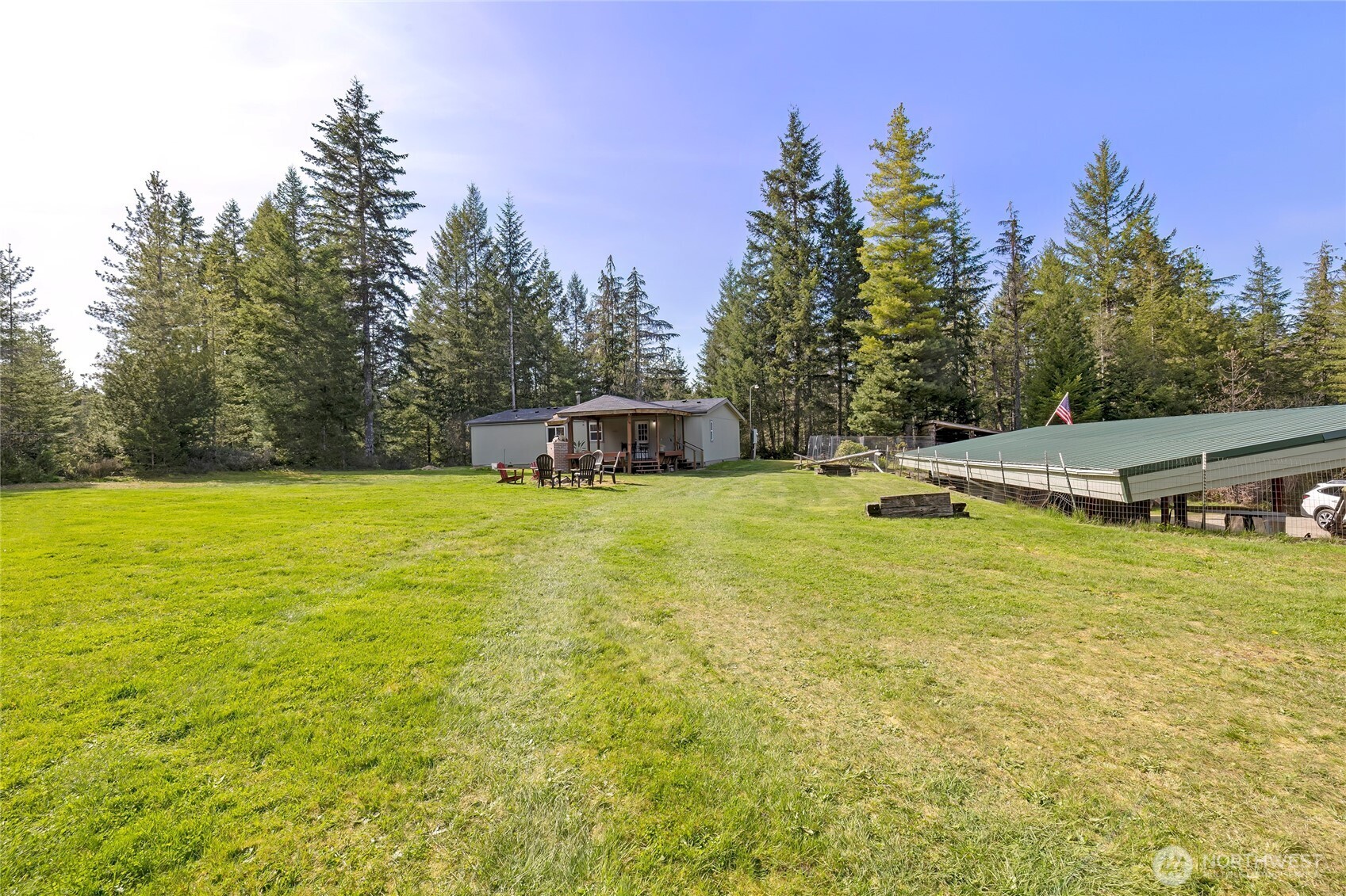 101 Ne Lakeway Drive Property Photo