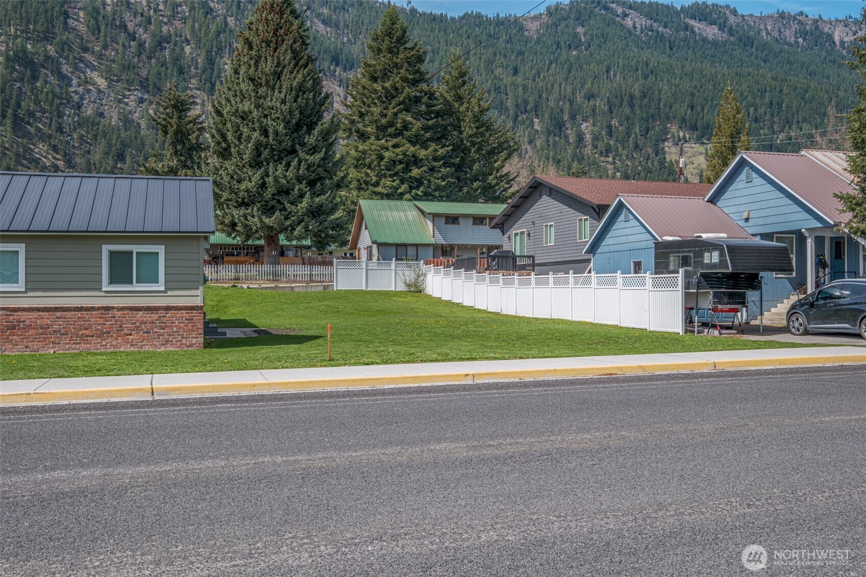 1 Ski Hill Drive Property Photo 3