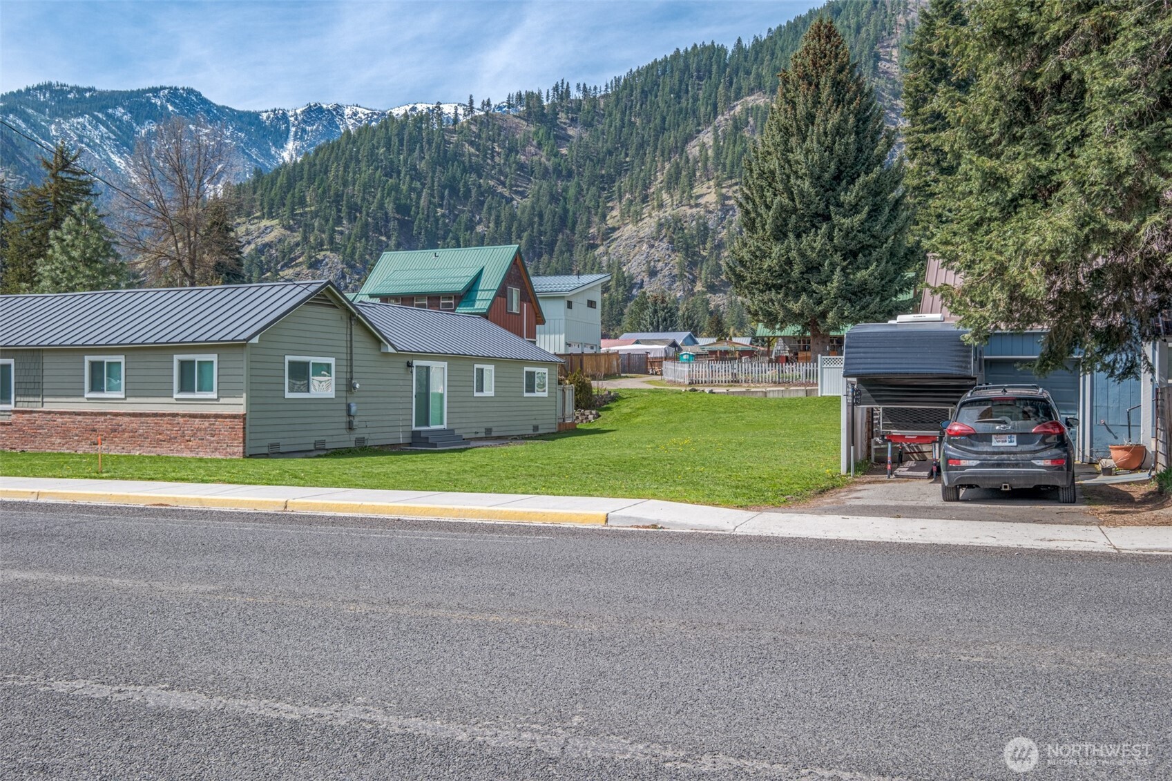 1 Ski Hill Drive Property Photo 6