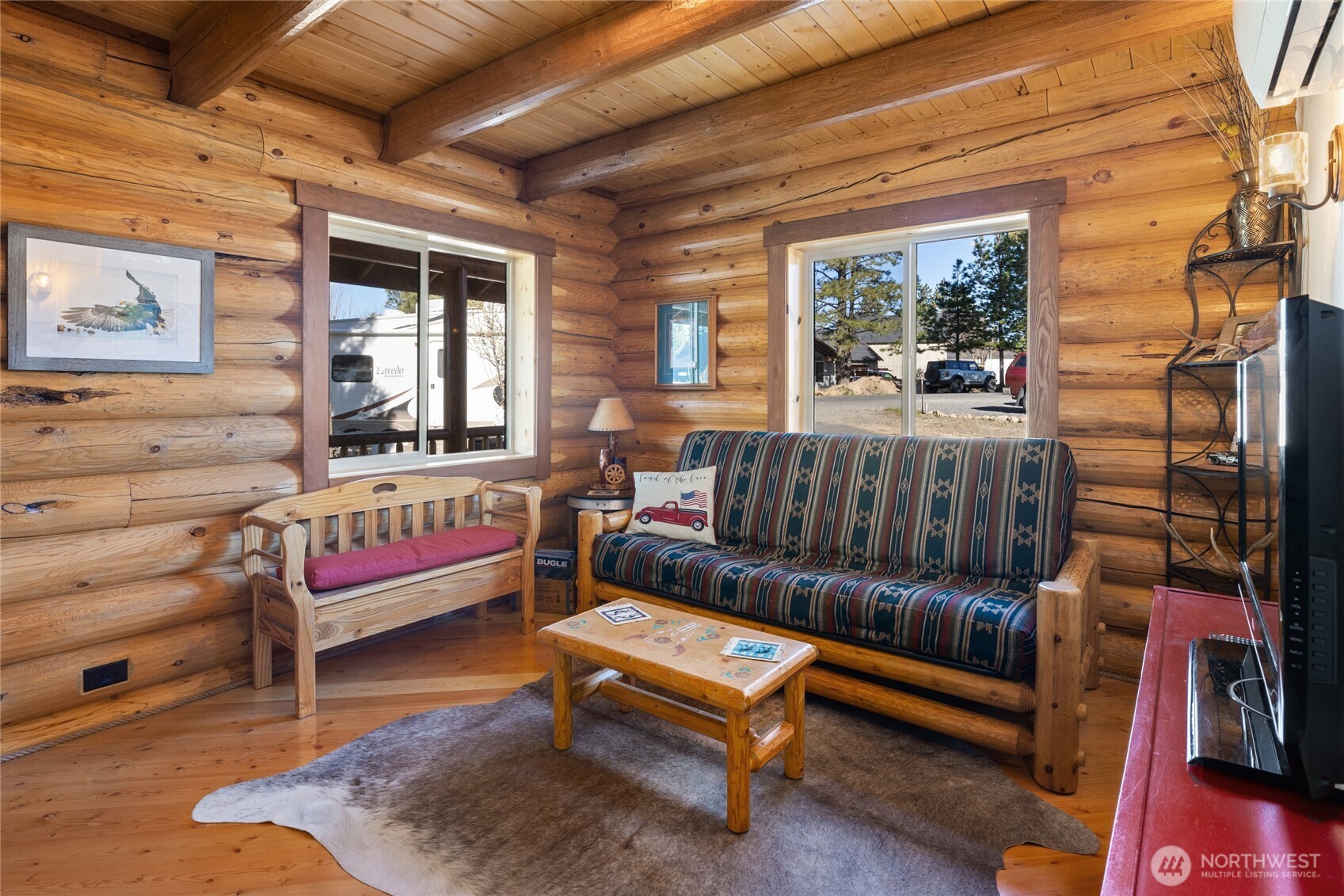 351 Ridge Loop Road Property Photo 7
