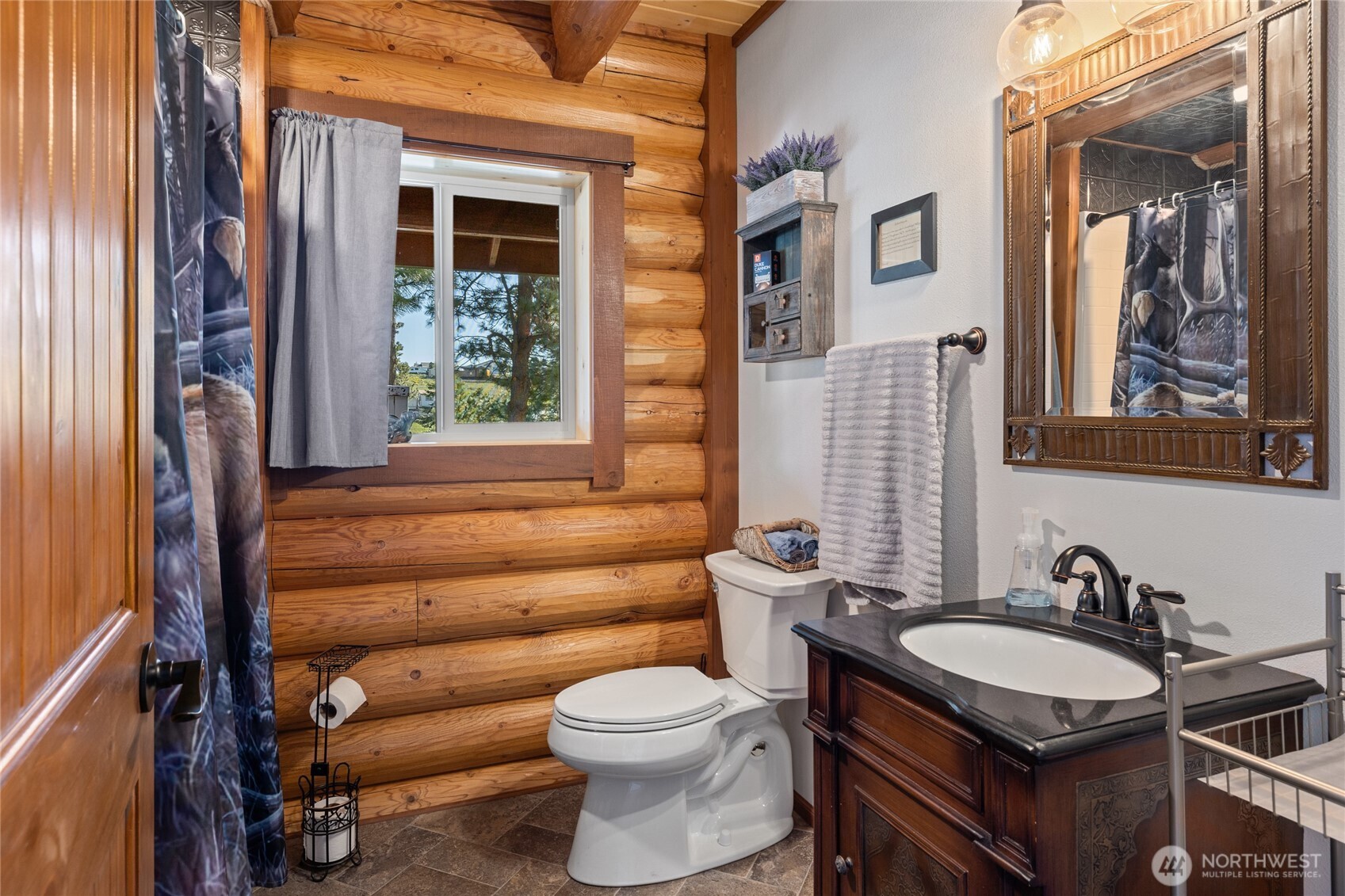 351 Ridge Loop Road Property Photo 8